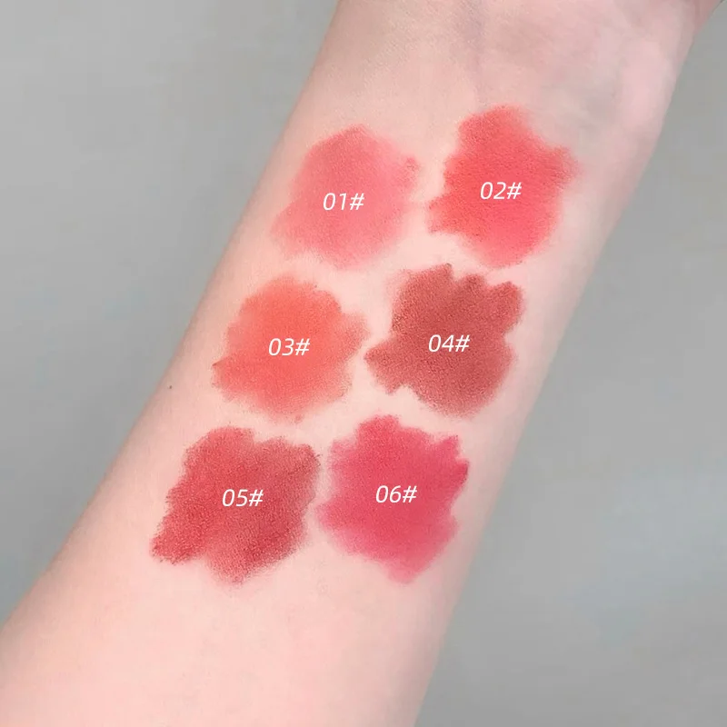 Brillo de labios aterciopelado ligero Gege Bear, color de estudiante de estilo coreano de terciopelo mate que no se desvanece fácilmente, brillo de labios natural