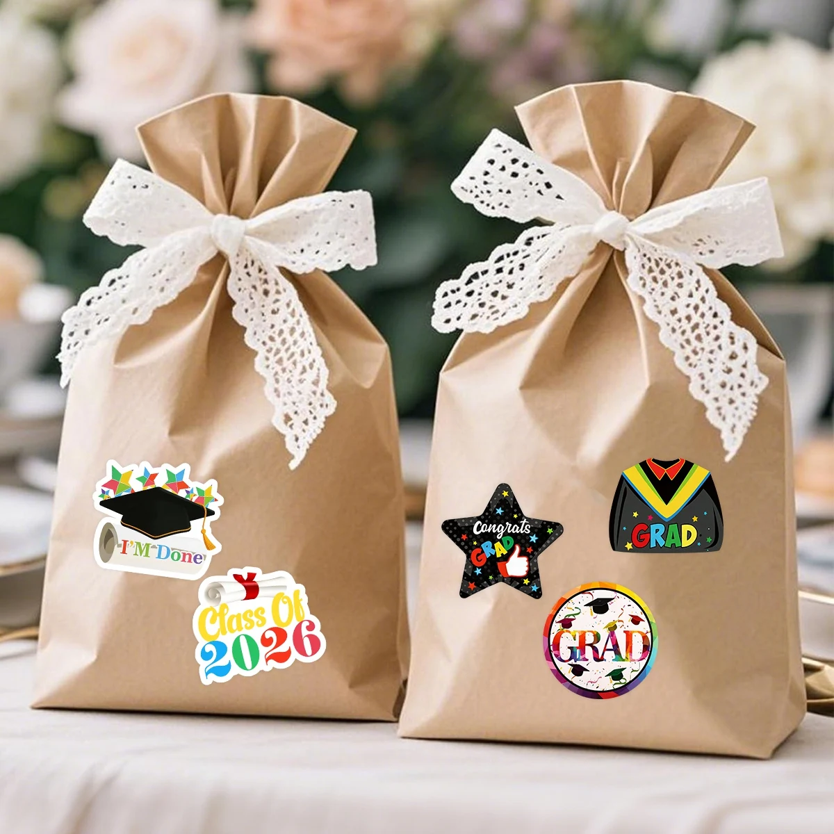 500 Stück Abschluss-Rundaufkleber Bachelor-Hut Glückwunsch-Absolventen-Geschenk Siegeletiketten 2026 Absolvent DIY Deko Party-Zubehör – Detail 6
