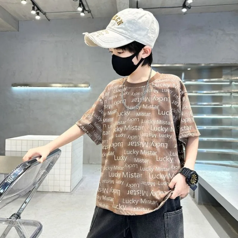 

Футболка для мальчиков из чистого хлопка с коротким рукавом, летняя коллекция 2026, стильные модные топы с полурукавом для малышей