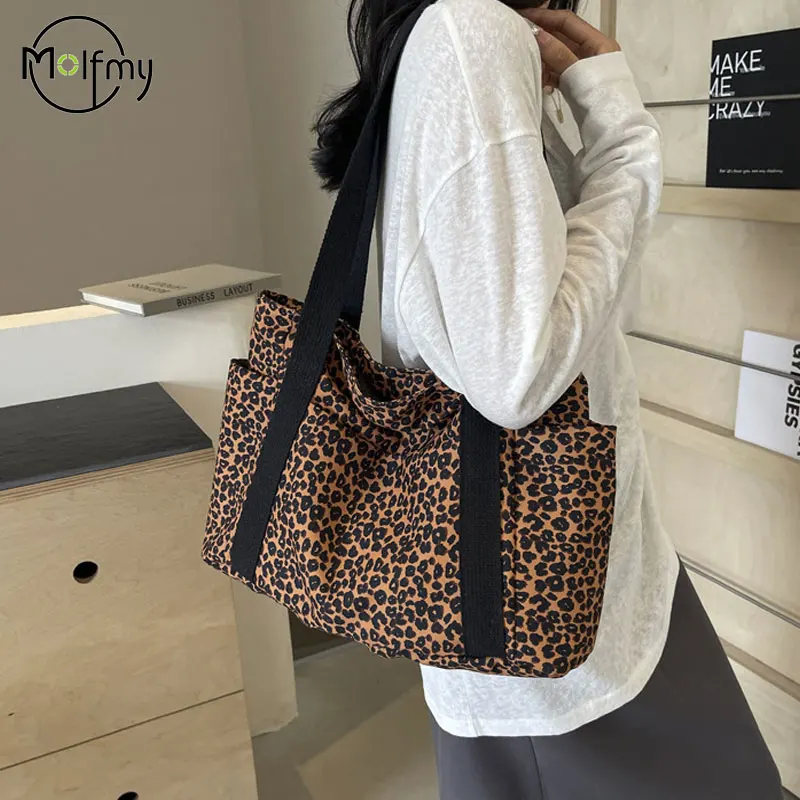 Bolso de lona con estampado de leopardo para mujer, Bolsa de mano de gran capacidad, de hombro, informal, de viaje, para ir a la universidad o a la playa, 2024