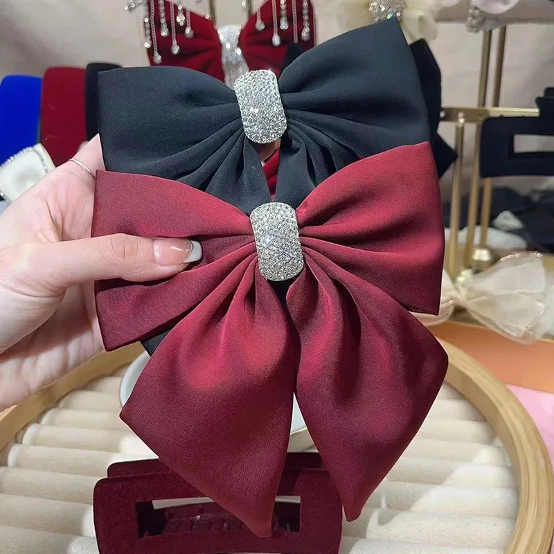 

High-End Hair Accessories, Internet-Famous, High-End French Bangs, Satin Bow Headwear, and Fashionable Hair Clips for Women
