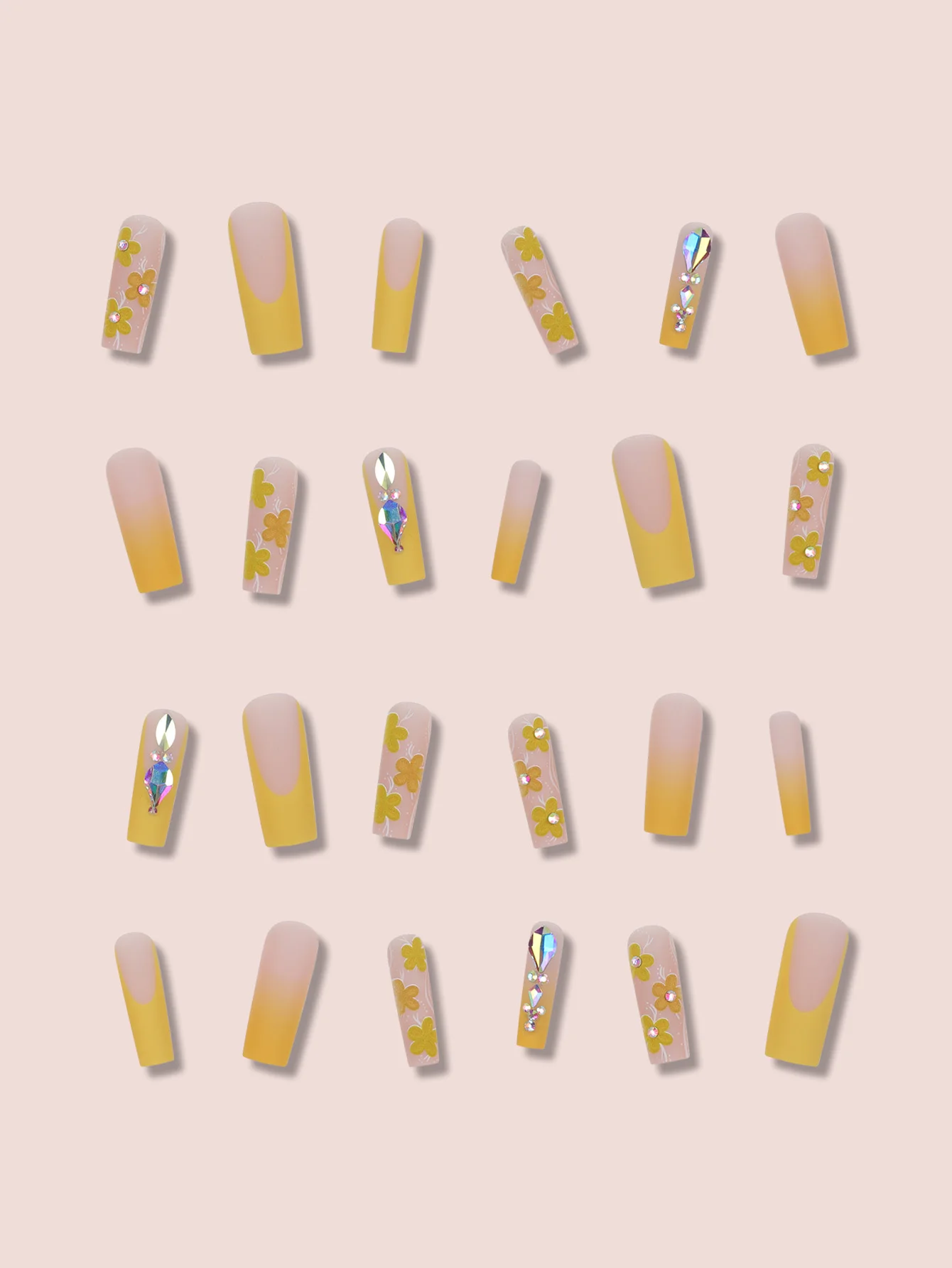 Questo set di arte francese e floreale sfumato a forma di bara lunga 24 pezzi è adatto per le donne da indossare a feste, balli o uso quotidiano,