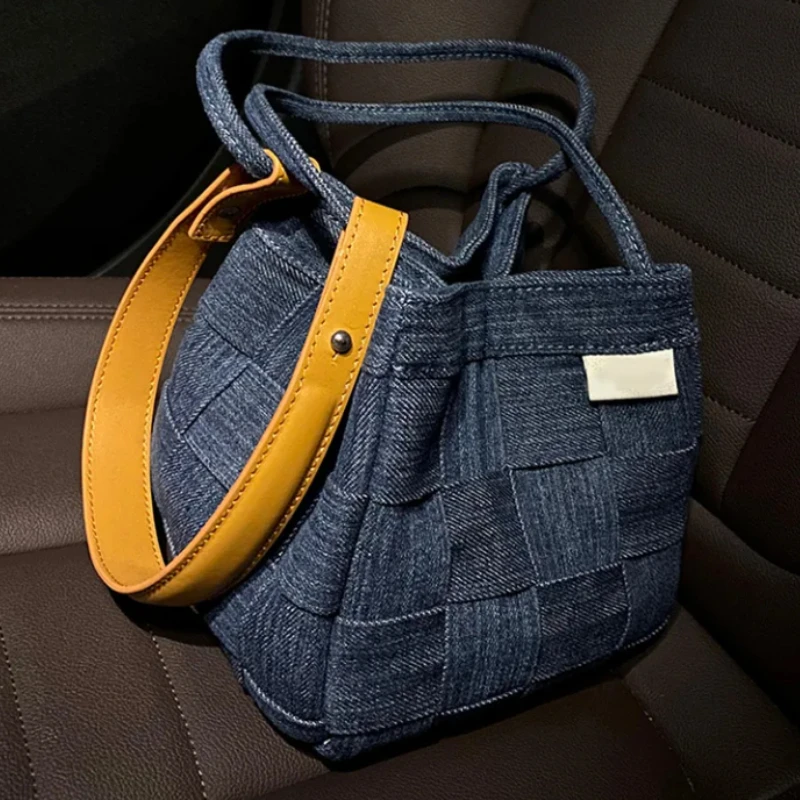 High-value Summer Bucket Bag Women's 2026 New Package Popular High-end Commuter Portable Shoulder Pack Vegetable Basket Bags