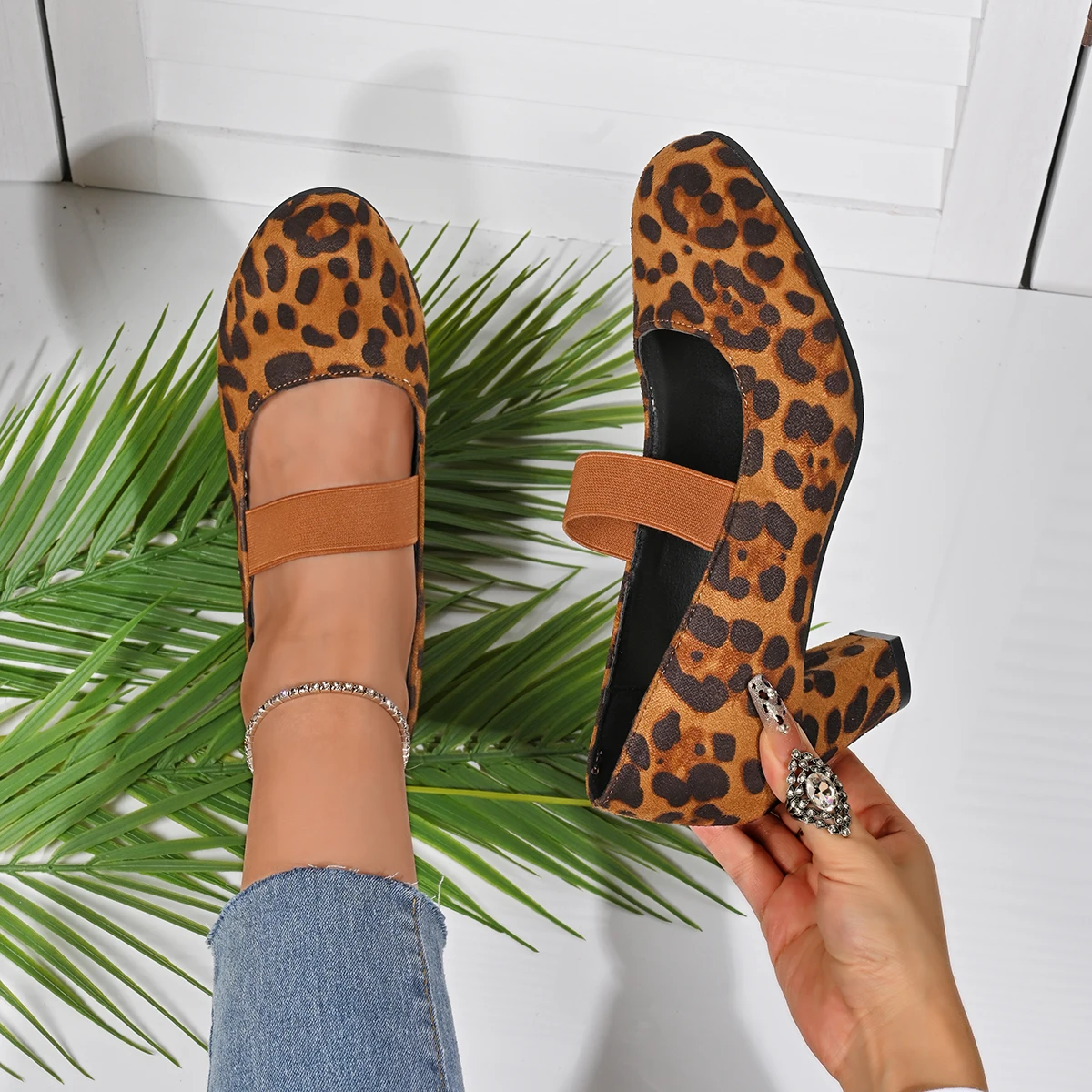 Women High Heels Shoes Shallow Retro Mid Heels Pumps Fashion Trend Autumn Designer Shoes Walking Dress Shoes Zapatos De Mujer