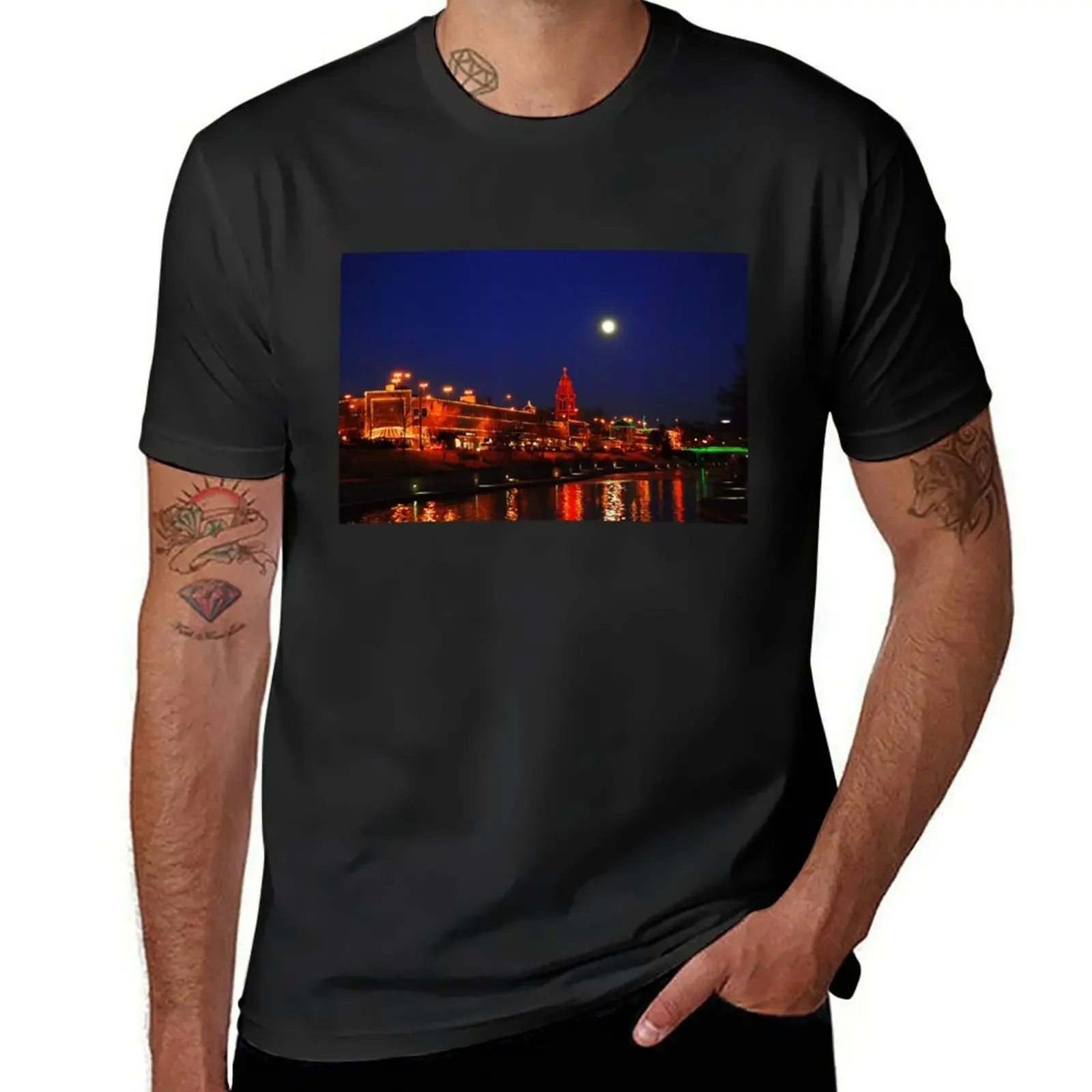 Full Moon over the Country Club Plaza in Kansas City T-Shirt quick-drying blacks mens graphic t-shirts pack