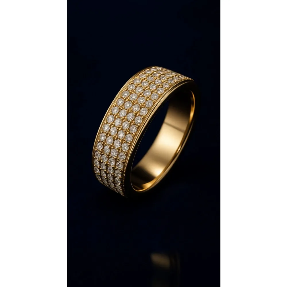 

Позолоченное 14-каратным золотом широкое кольцо с фианитами, массивное, для женщин, можно носить в несколько рядов, обручальное.