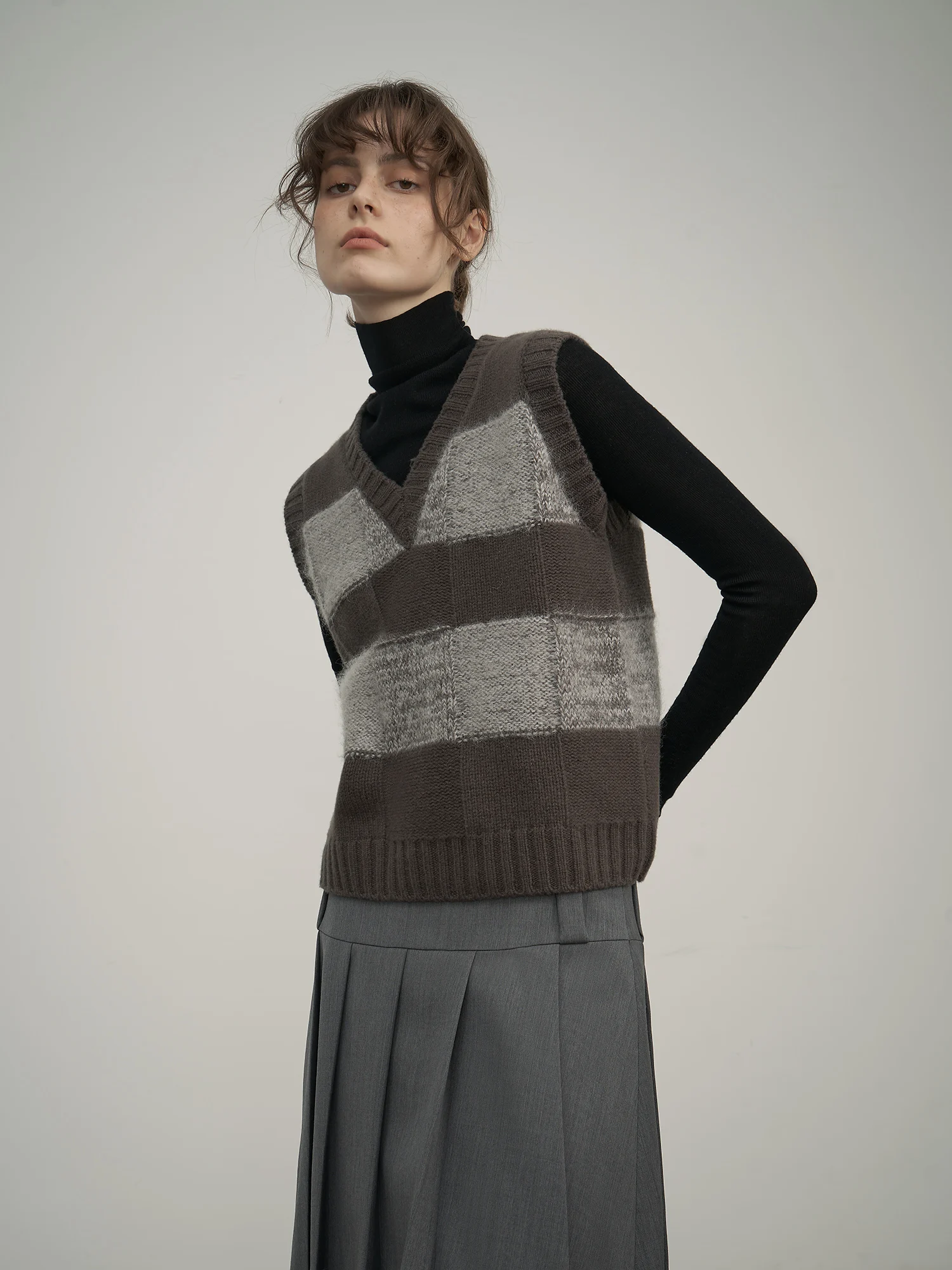 

Женский вязаный жилет с V-образным вырезом, в клетку, в стиле ретро, осенне-зимняя новинка, из смесовой шерсти и хлопка, для повседневной носки