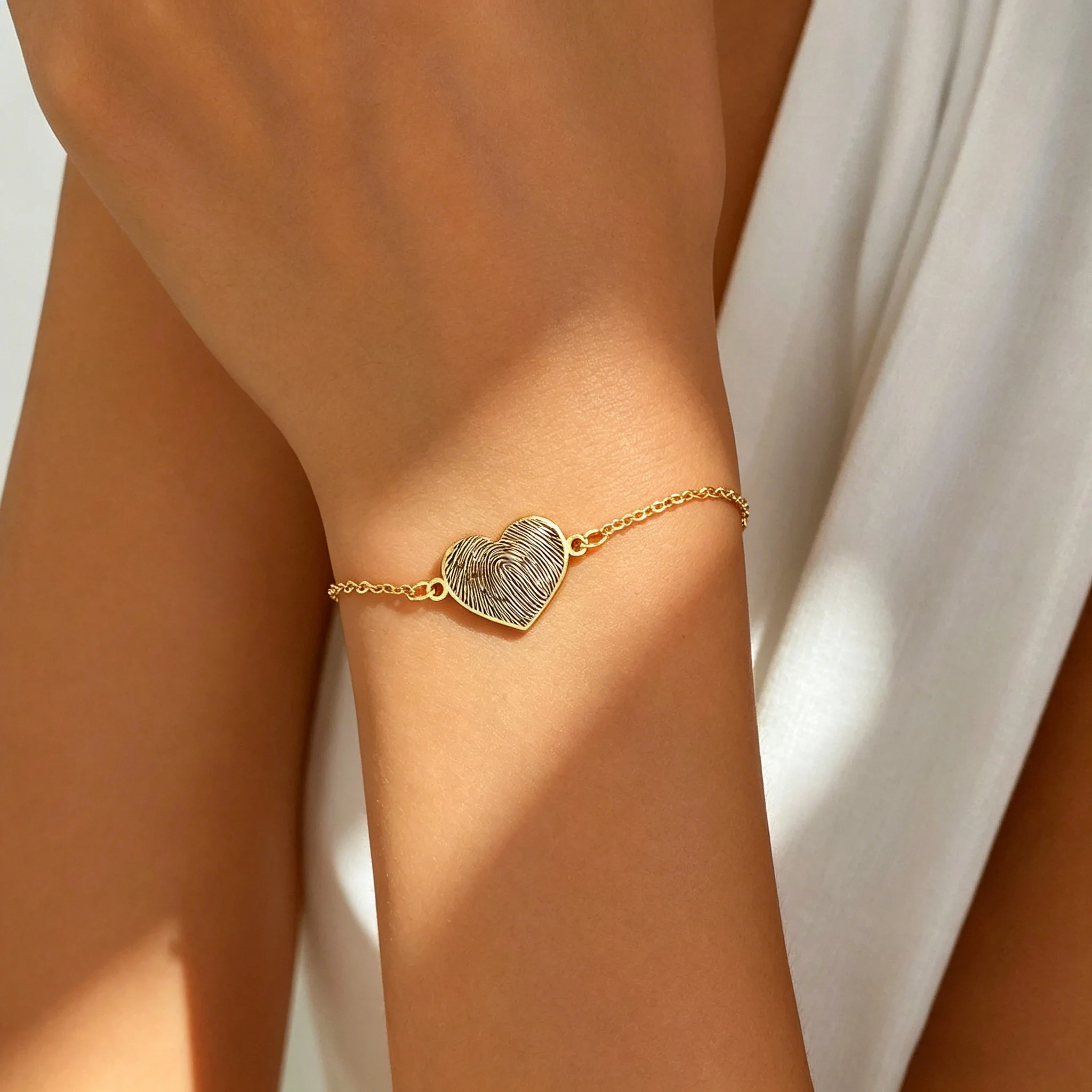 Kkjoy Edelstahl-Armband mit individuellem Fingerabdruck, goldfarben, Herz-Kreuz-Gravur, Schmuck, Schutzengel, Liebe, personalisierte Frauengeschenke – Detail 5