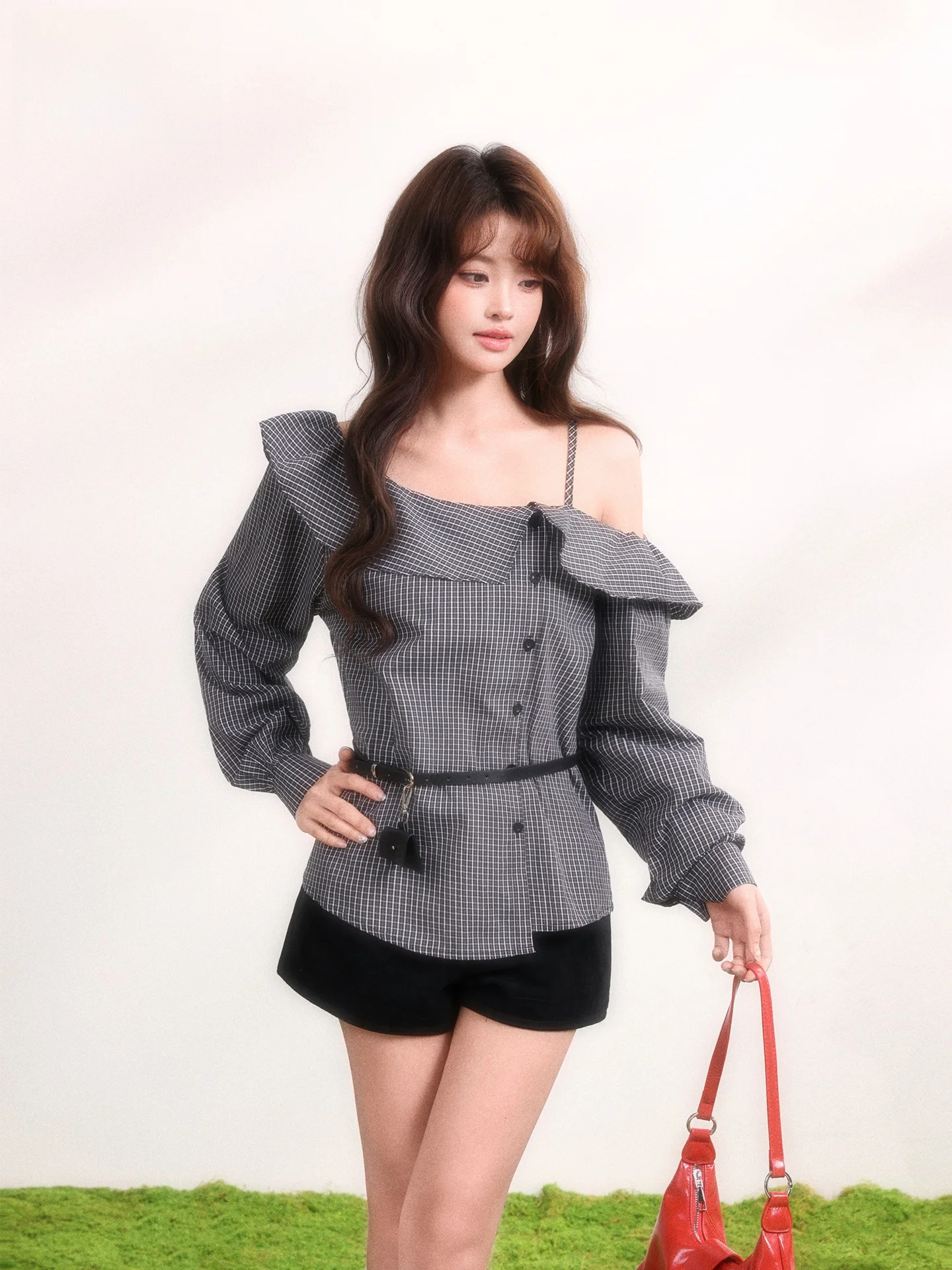 

Casual Style Black Plaid One Shoulder Long Sleeve Slimming Design Women's Shirt Spring 2026 New Arrival Collar Button De...