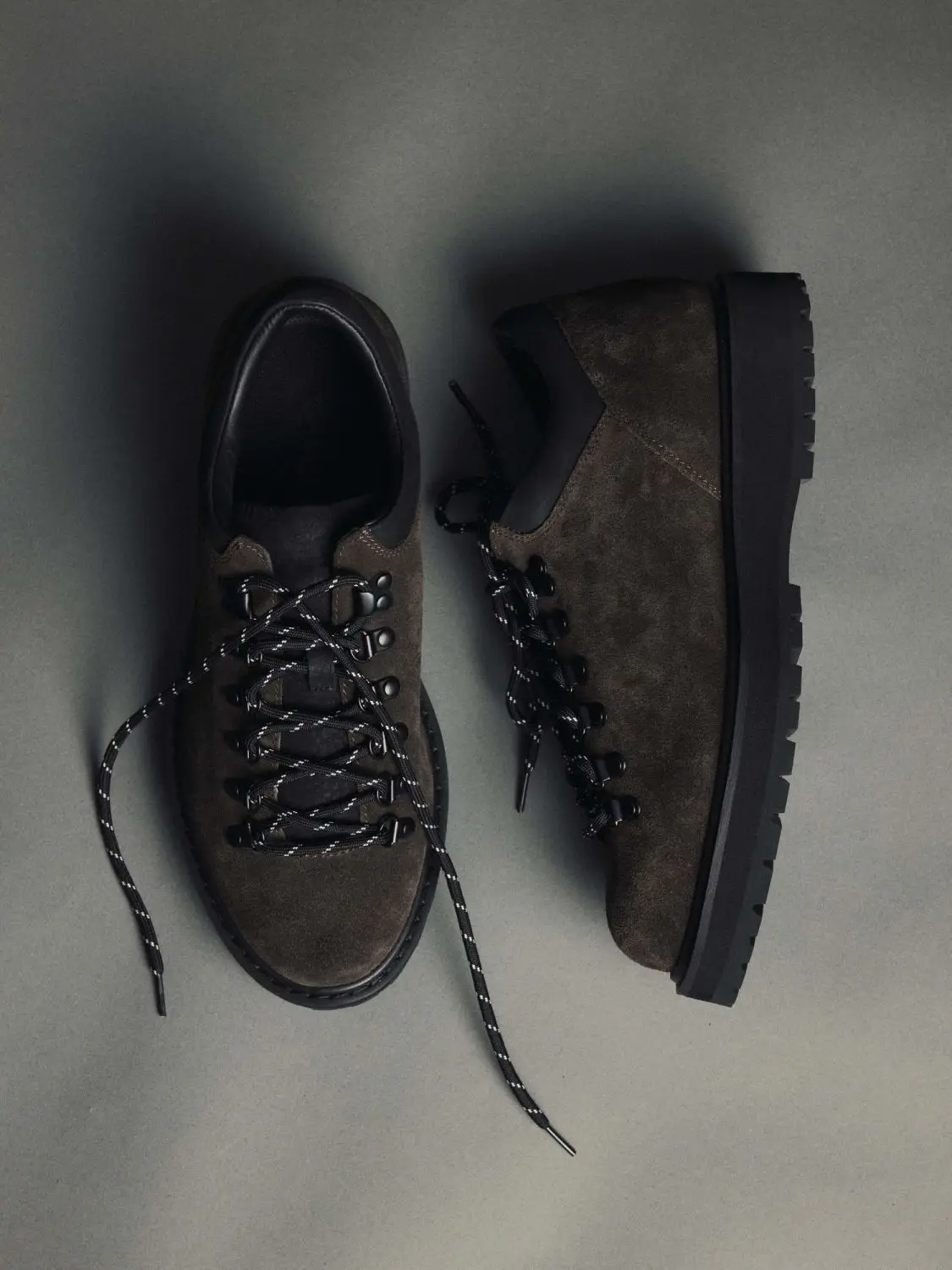 

2026 Hiking Work Boots Men Lace Up Platform Derby Shoes Leather Business Casual Round Toe Height Increasing Outdoor Sneakers
