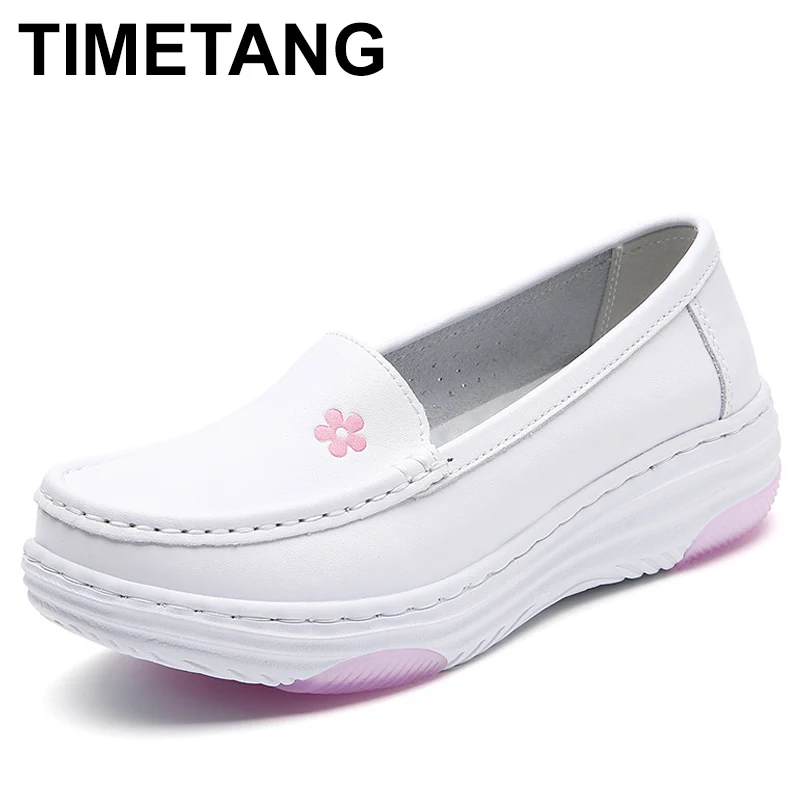 Women Walking Shoes Sneakers Comfortable Breathable Nurse White Slip-On Shoes Lightweight Female Platform Flats Footwear Casual