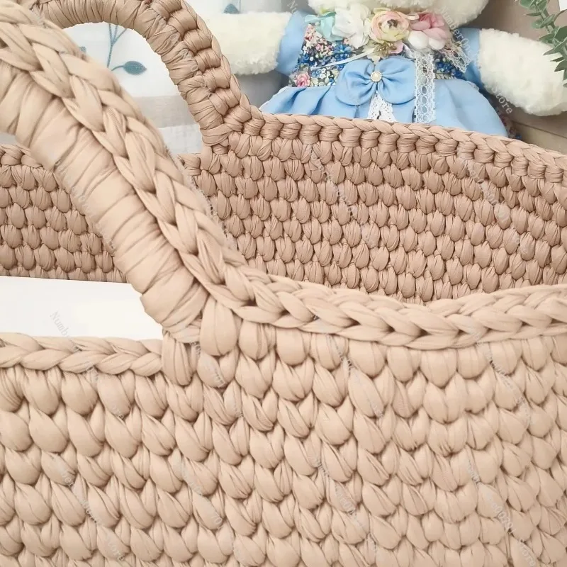 

Handwoven Baby MosesCradle Newborn Bassinet Wicker Swing Bed Rattan Basket for Infant Sleeping Portable Cot Brown with Small Bed