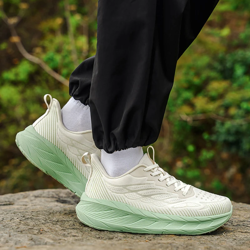 2026 new men's and women's running shoes breathable leisure sports shoes non-slip cushioning comfortable tennis shoes male 36-44