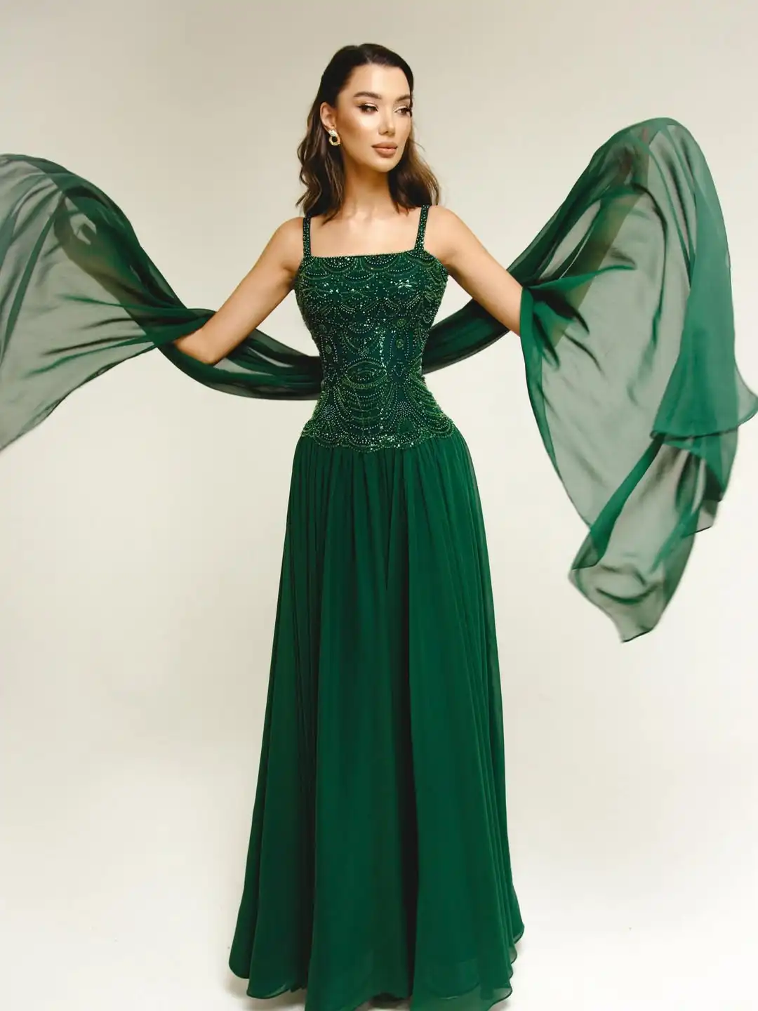 

Ofherown Emerald Green Beaded Evening Dress Square Neck Sleeveless Chiffon Prom Gown with Shawl Party Prom Wedding Gust Dresses