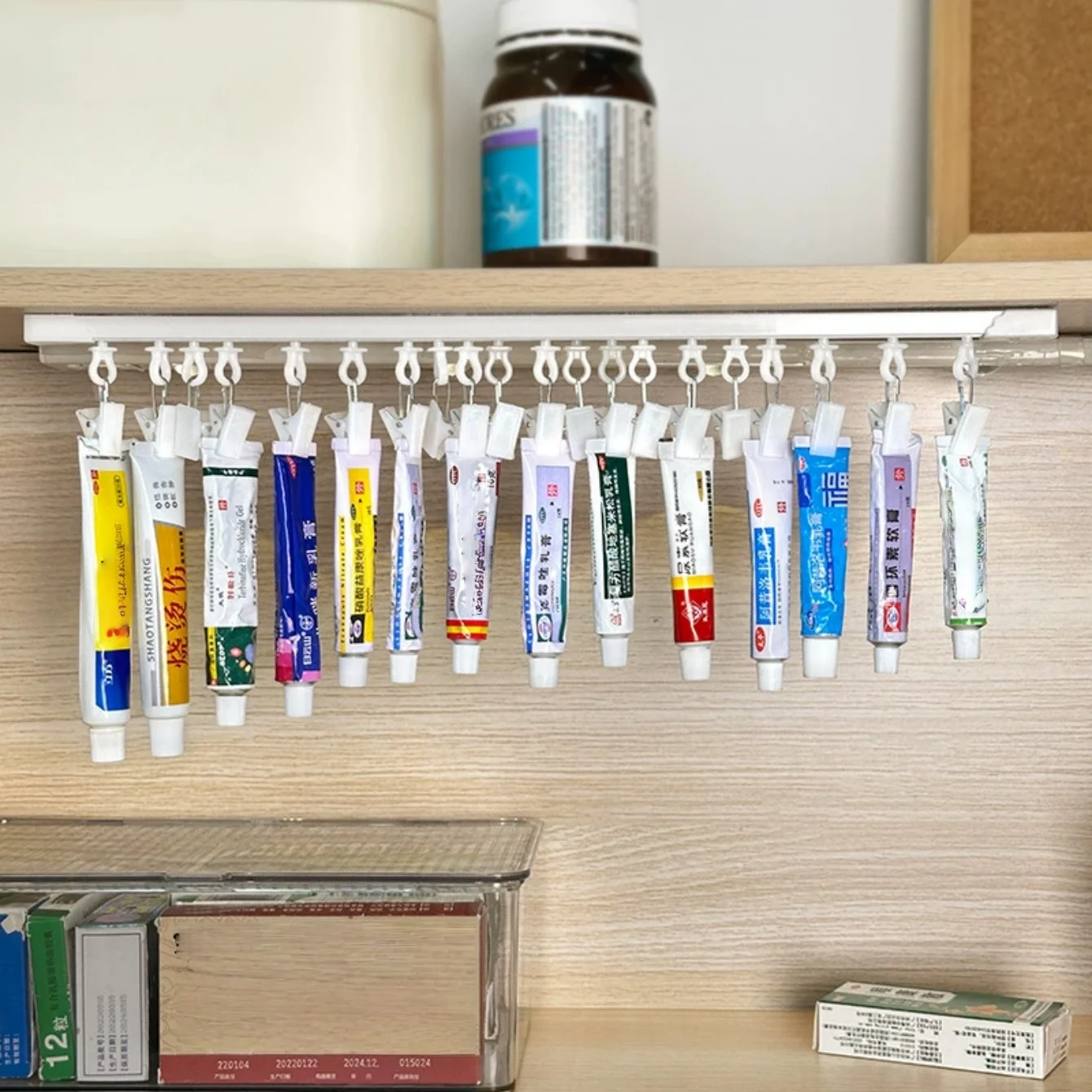 Hängende Salbe Lagerung Artefakt Schrank Tür Auf Den Kopf Ausziehbare Schiene Abstrich Salbe Lagerung Clip Medizin Lagerung Rack – Detail 4