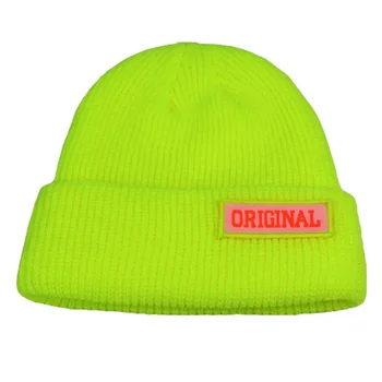 หมวกสีเหลืองนีออนสำหรับผู้หญิงหมวกทรงกะโหลกสั้นสดใสหมวกถักแบบพอดีสำหรับฤดูหนาว