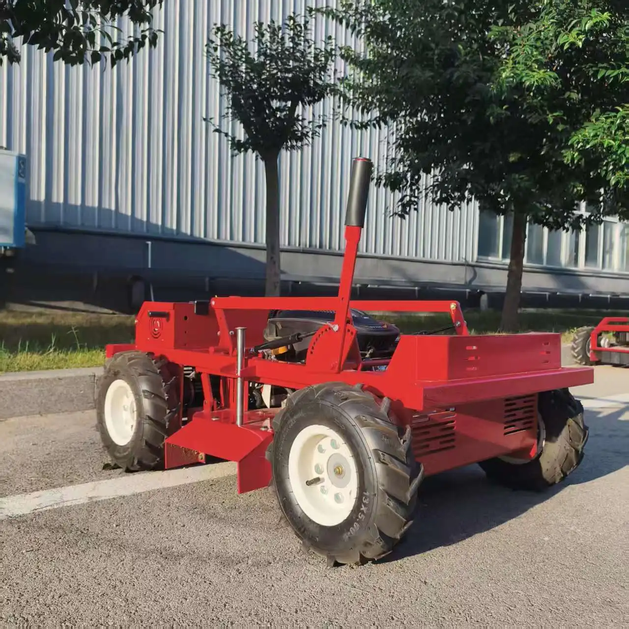 User-friendly rc lawn mower Antistall 1500 ㎡/h 5KM/H Support customization Powerful School PlaygroundsCompact body
