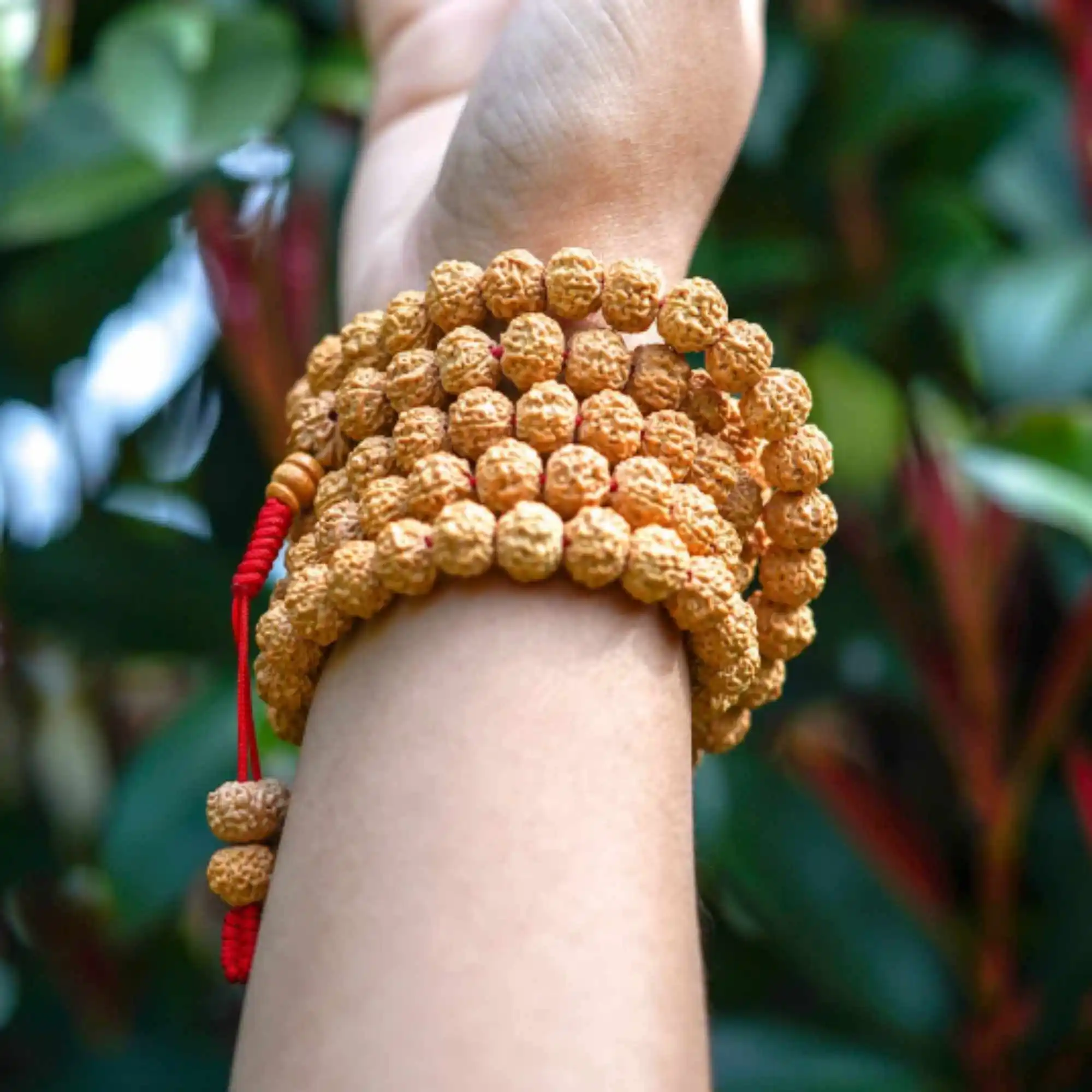 10mm Beautiful brown round Rudraksha bodhi seeds Yoga Bracelet Yoga Mala Aquaculture Dangle Diy Lucky Prayer