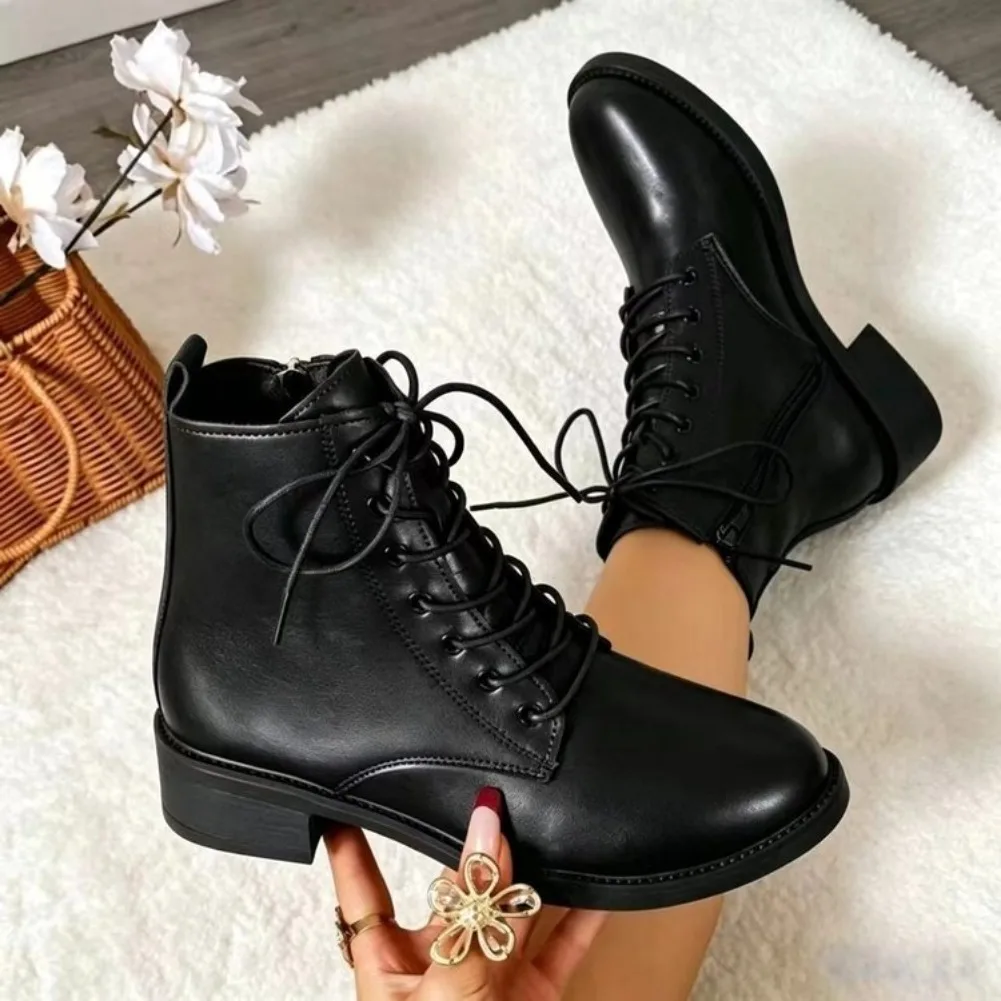 Damen Mode-Stiefeletten mit Rundem Zeh, Niedrigem Absatz, Rutschfest, Bequem, Ganzjährig Tragbare Damenschuhe, Glatte PU-Kampfstiefel – Detail 6