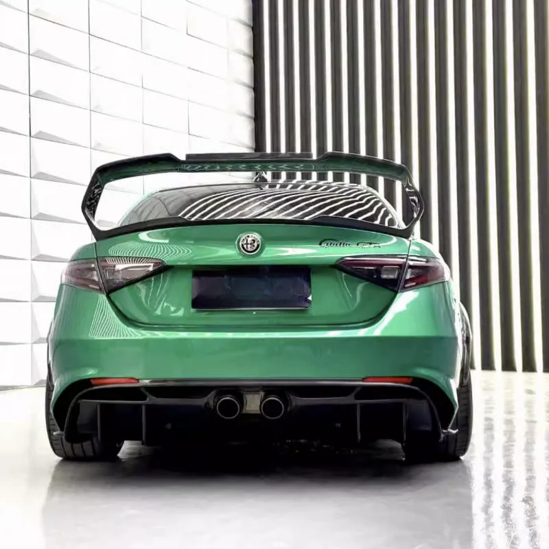 

Carbon Fiber Rear Spoiler For Alfa Romeo Giulia Sedan Quadrifoglio Verde 2015 - UP Rear Wing GTa Style Real Carbon Fiber Spoiler