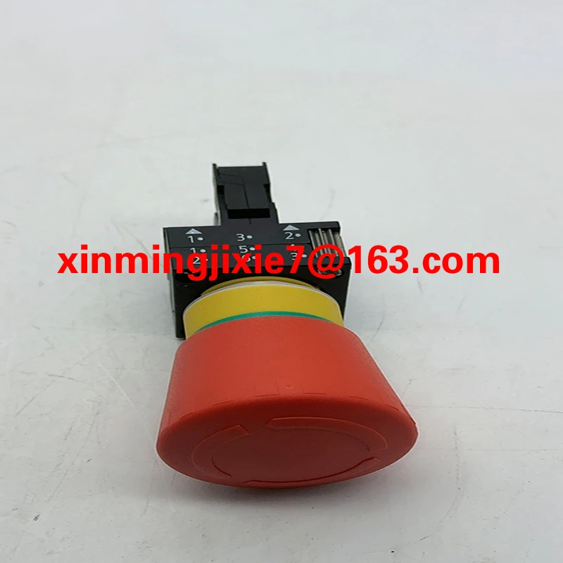New original in stock 3SB66K10 3SB66D3G10 3SB62D3W 3SB62D3G  3SB66X3K 3SB66X3ZK  3SB2404-0D  emergency stop push button
