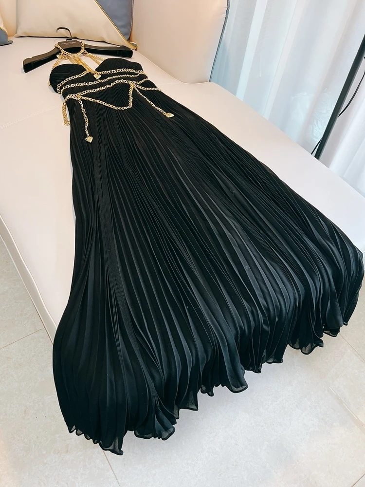 High-End Sexy Party Dress Light Luxury Heavy Industry Chain Neck Slim-fit Black Backless High Waist Pleated Dress Summer New