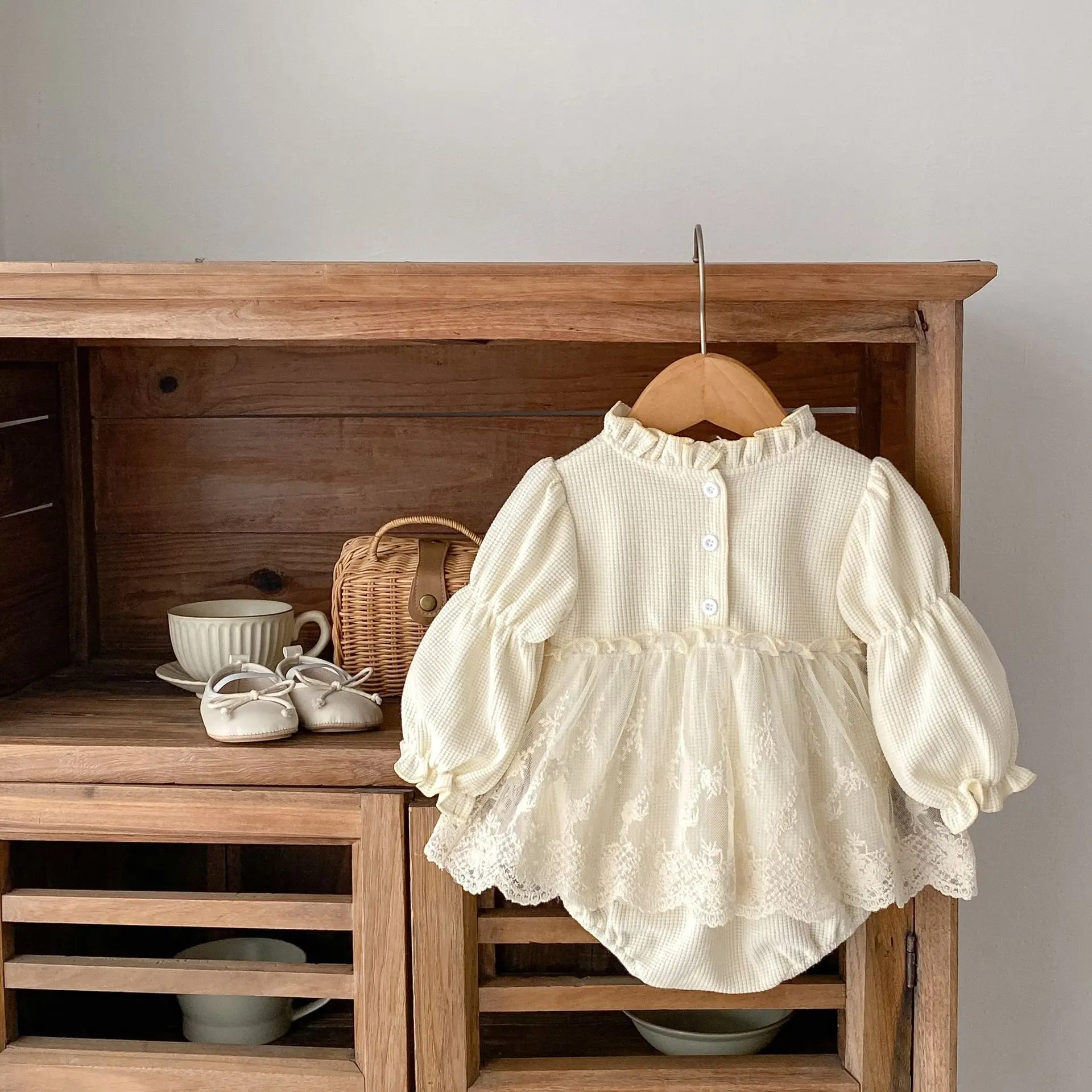 Newborn Baby Romper Long-sleeve Ruffle Crewneck Jumpsuit Romper Baby Girls Clothing Lace Jumpsuits White Spring Autumn