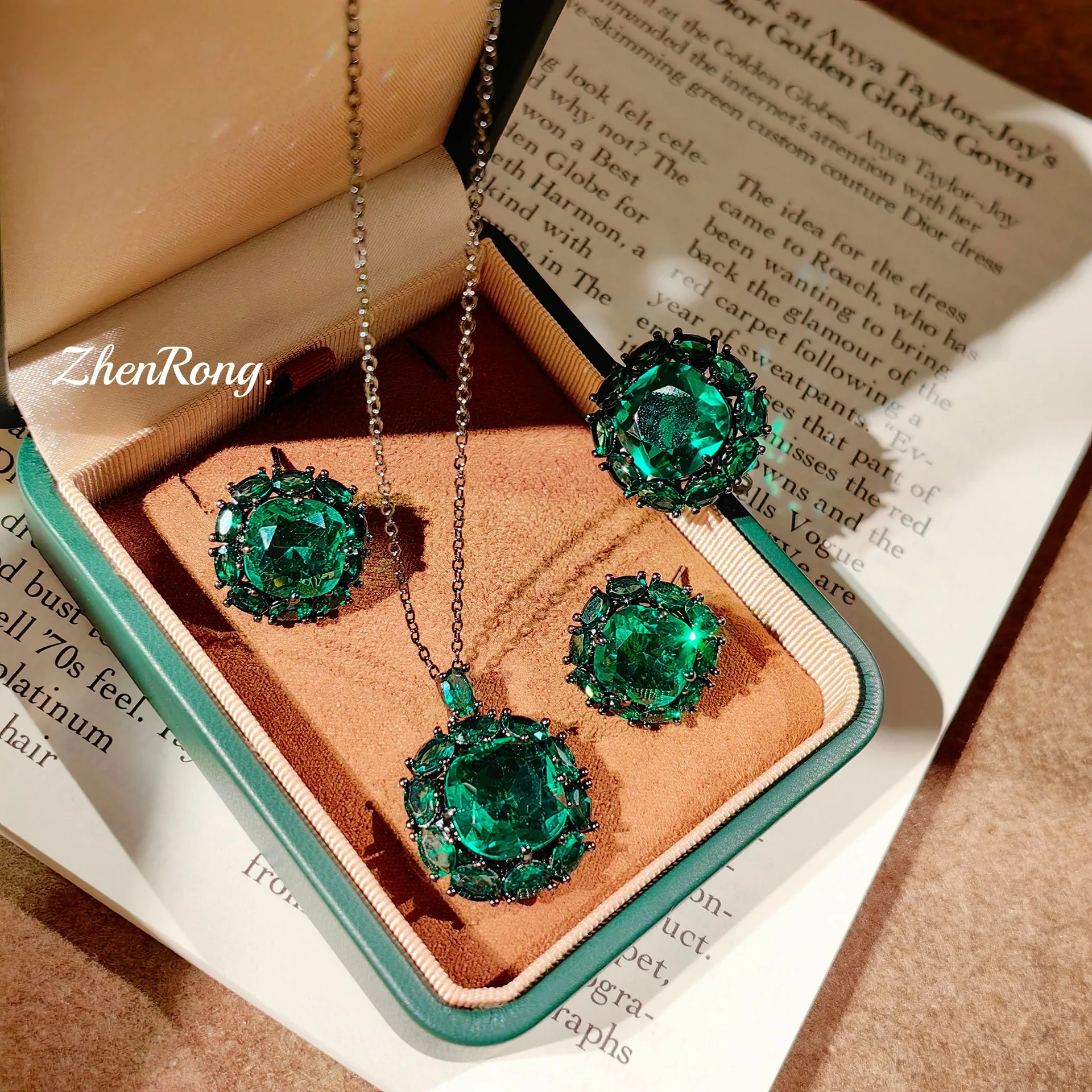 S925 sterling silver stud earrings, necklace set, green pendant, square diamond ring, stud earrings, set.