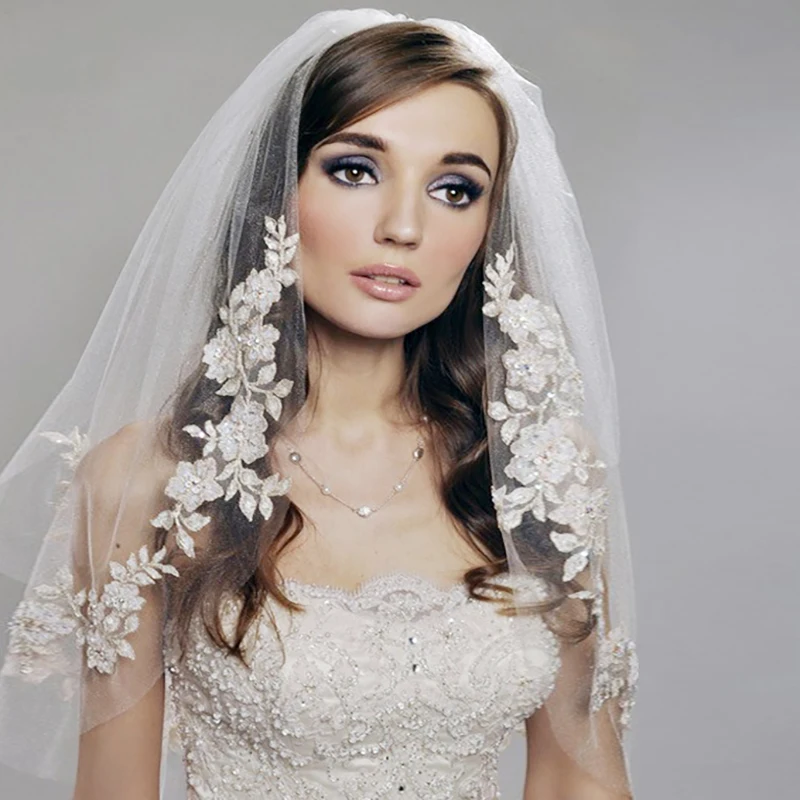 

Romantic Floral Lace Applique Bridal Veil Soft Tulle Two Layers White Ivory Shoulder Length Veil Short Wedding Veil with Comb