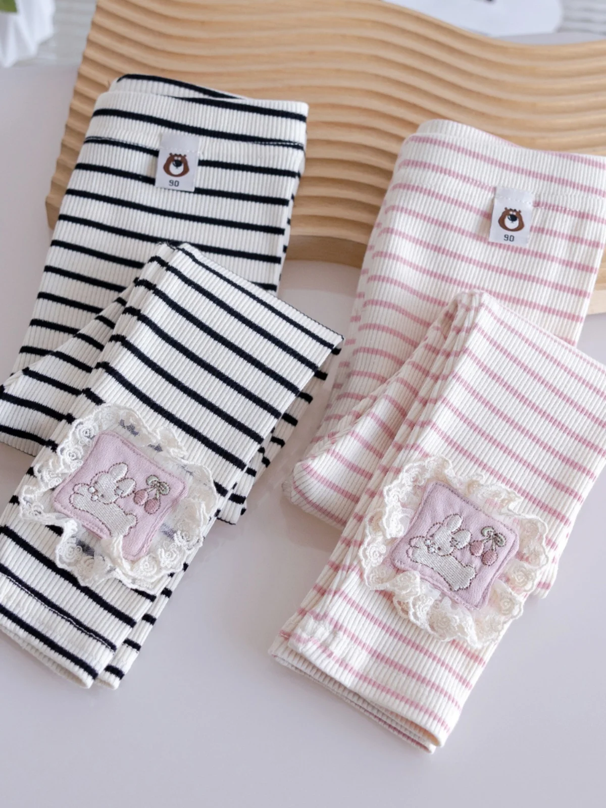 

Girls Stripe Base Layer Pants Spring New Sle Cute Rabbit Pattern Baby Flower All Match Long Trousers Korean Version