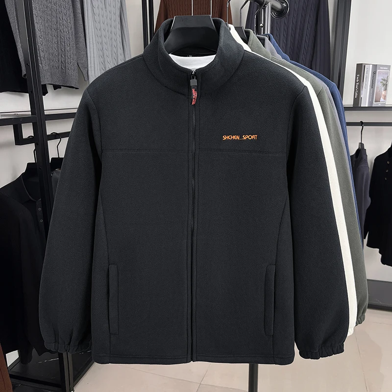 Felpa calda in velluto di marca di fascia alta da uomo 2025 inverno nuova giacca di design con ricamo a lettera di lusso cappotto caldo con cerniera casual allentato