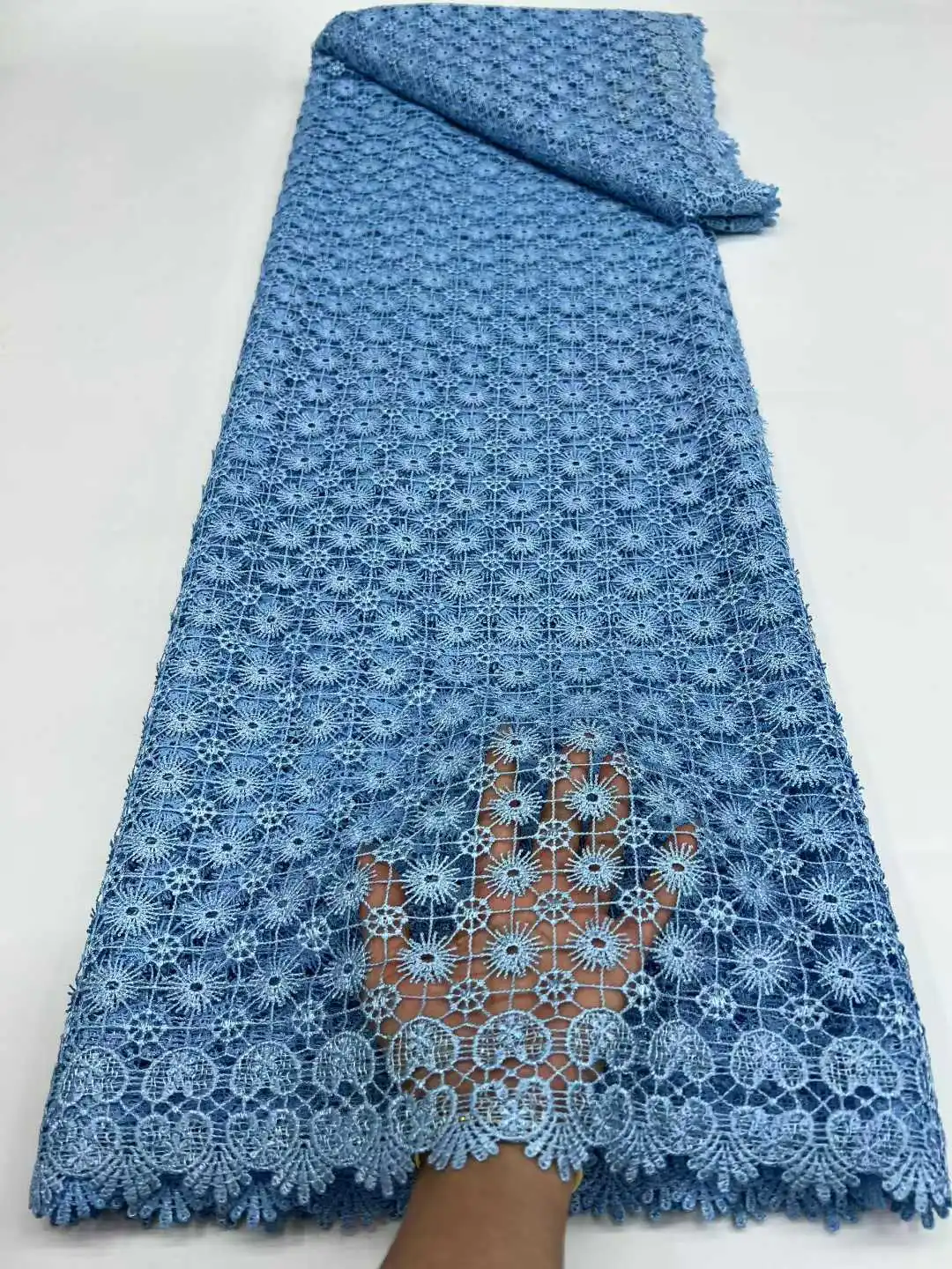 tissu-africain-en-soie-de-lait-avec-dentelle-soluble-dans-l'eau-tissu-nigerian-en-dentelle-de-maille-de-soie-de-lait-de-haute-qualite-pour-robe-de-mariee