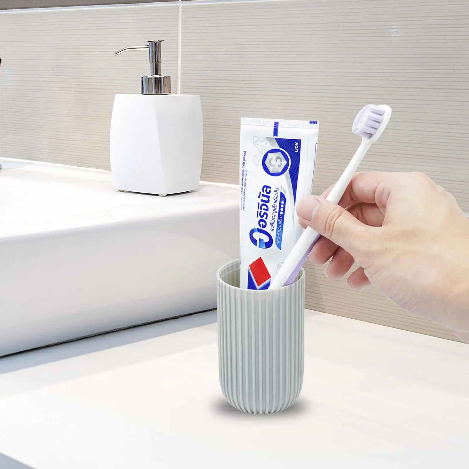 Toothbrush Cup Portable Toothbrush Holder Multifunction Travel Cup Organizer Toothbrush Case and Bathroom School Trip