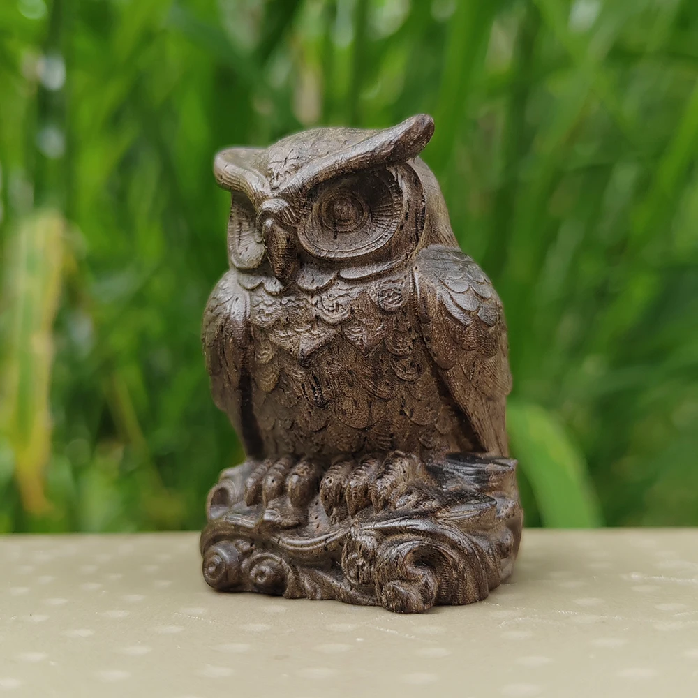 1.8 Inch Owl Figurine on a Wood Carved Stump, Hand-Carved, Elegant Style, Suitable for Party Decorations, Tabletop Decorations, Indoor Decorations, Fireplace, Bedroom, Centerpiece Decoration, Back-To-School Season Gift
