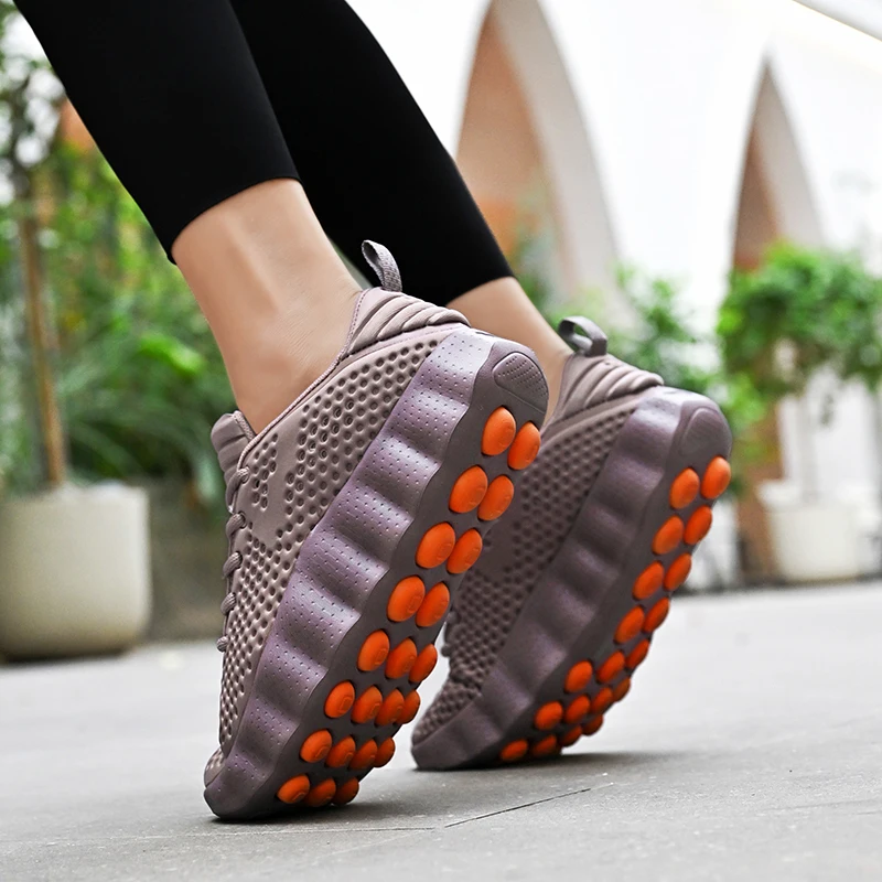 Herren-Wanderschuhe mit dicker Polsterung, atmungsaktive Mesh-Sneaker, Massage-Sohle, rutschfeste Schnürschuhe, lässige Sportschuhe. – Detail 2