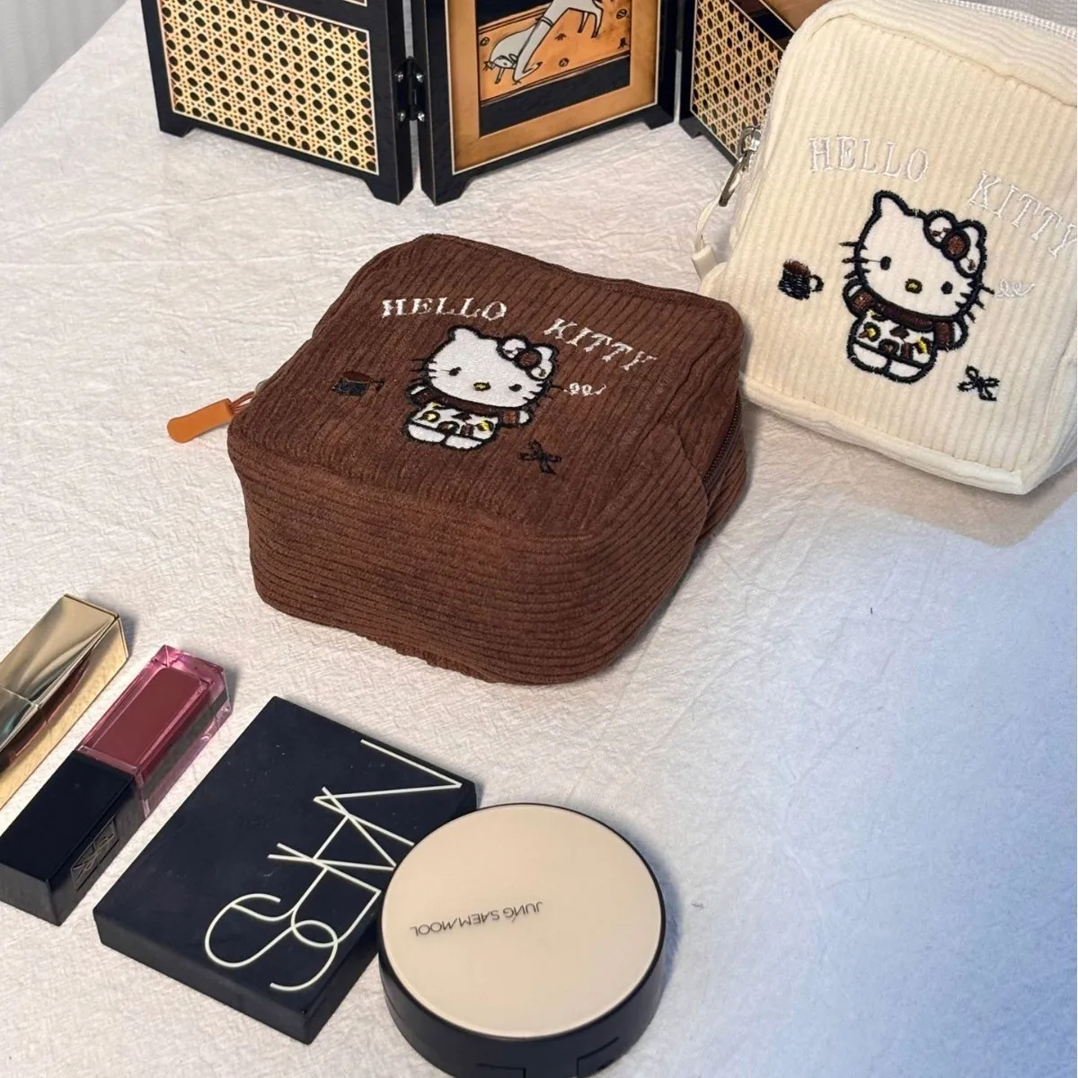 

New Corduroy Hello Kitty Embroidered Makeup Bag Portable Handbag Storage Pouch