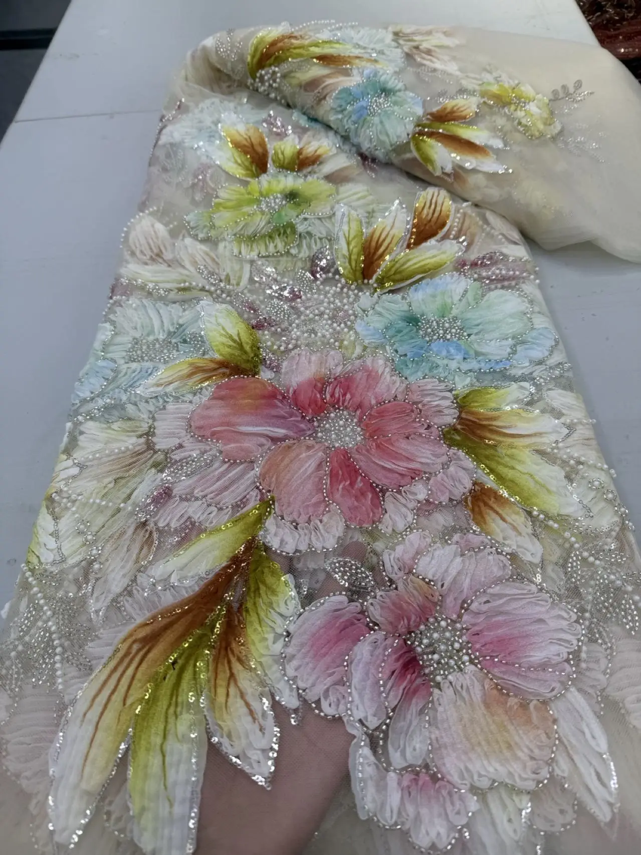 

2026Newest African Beaded Sequins Lace Fabric Embroidery Nigerian French Tulle Net for Sewing Party Dresses 5 Yards