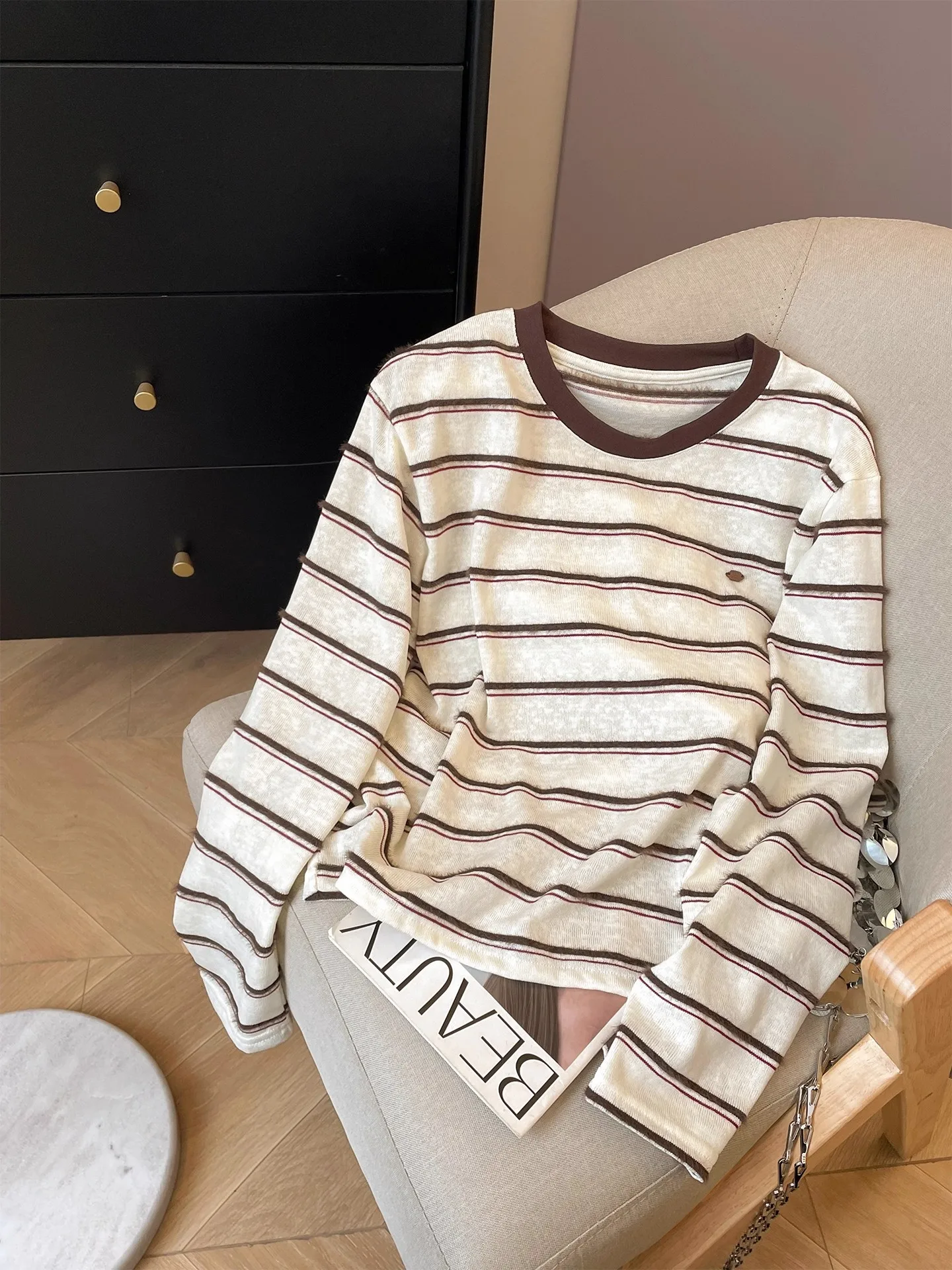 

Loose Fit Long Sve round Ne Striped Color Blo T-irt Women's Base Layer irt Casual Versatile Early Autumn New Arrival