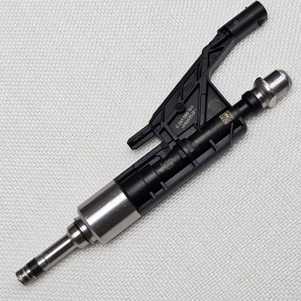 Fuel Injector Nozzle For BMW F20 F21 F30 F55 F56 F57 OE NO.:0261500541,13538625396,0261500539,13537639990