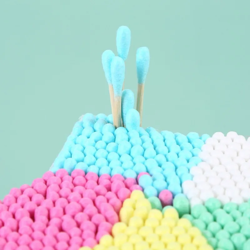 500本/箱 カラー両頭綿棒 クリーンサニタリースワブ メイク落とし 耳用綿棒 化粧道具