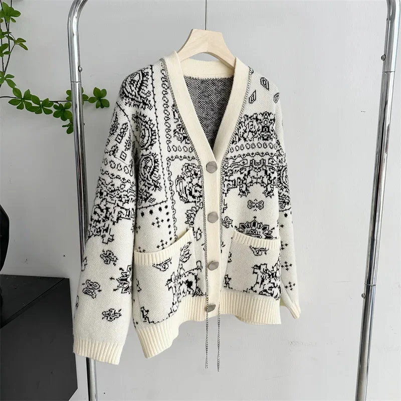 

Chain Totem Jacquard Cardigan with Pockets Button Up Sweater Jacket Vintage Knitwear Autumn/Winter Women Knitted Outerwear