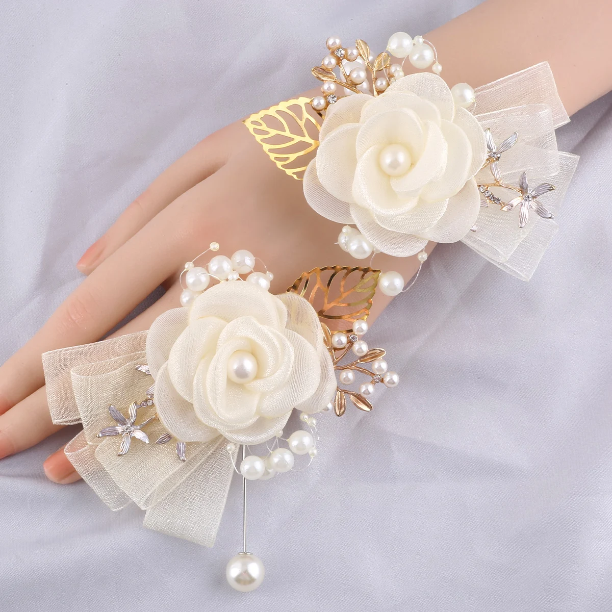 

Wifelai-a Cream gold leaf Bride Bridesmaids imitation flower Groom best man corsage Family and friends wrist flower XH820A