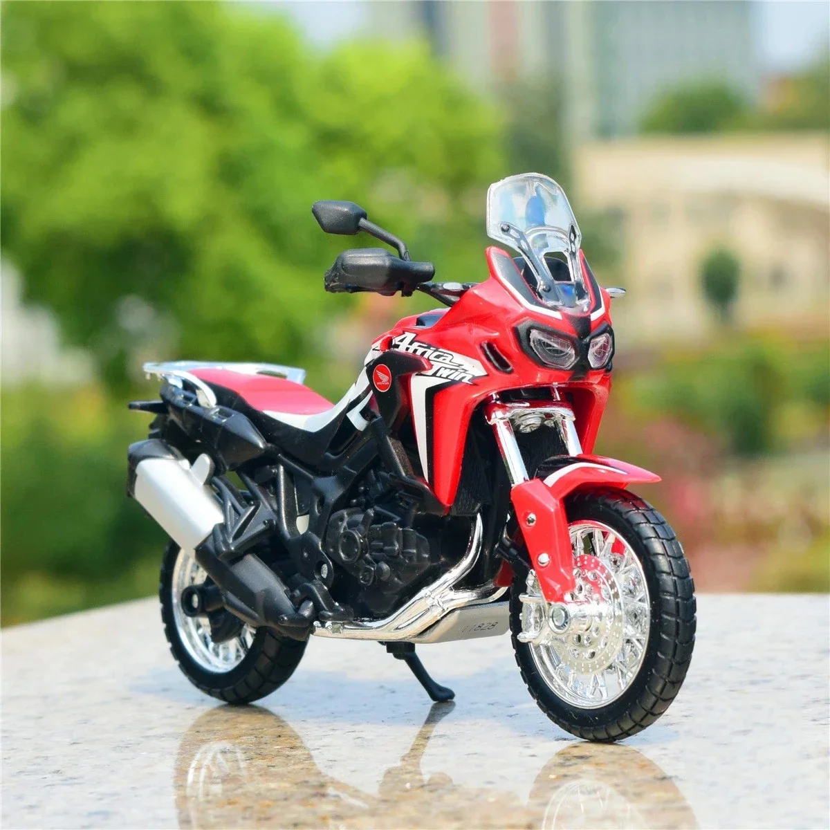 

Maisto 1:18 Honda Africa Twin DCT Alloy Motorcycle Model Diecast Metal Toy Motorcycle Model Simulation Collection Childrens Gift