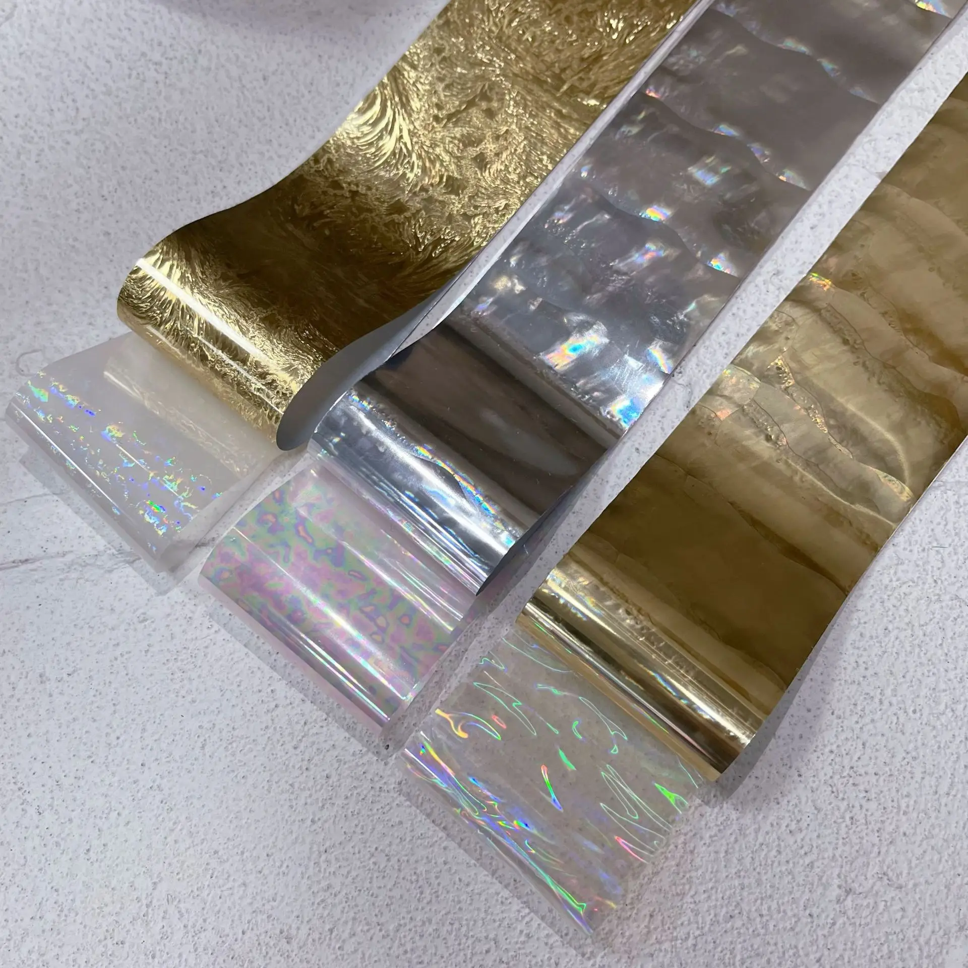 ฟอยล์ตกแต่งเล็บลายโลหะ 50 ซม. 1 ชิ้น สำหรับกระดาษทรานเฟอร์ลายกุหลาบทอง สติ๊กเกอร์ติดผิว ฟอยล์หุ้มเล็บ ตกแต่งเล็บ