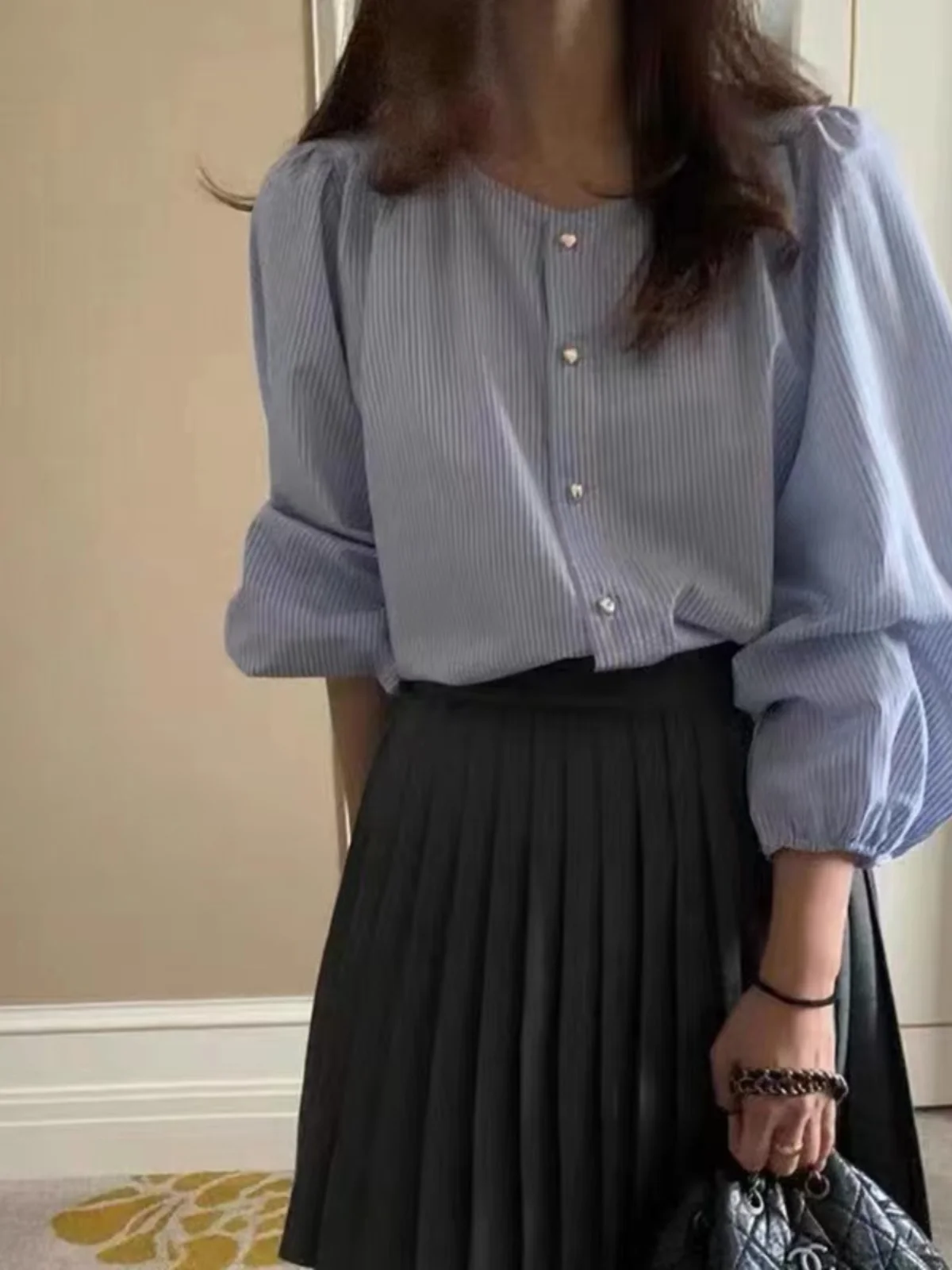 

Spring Long Sve round Ne Lantern Sve irt Heart Pattern Gold Button Casual Design Women's Premium Faion irt