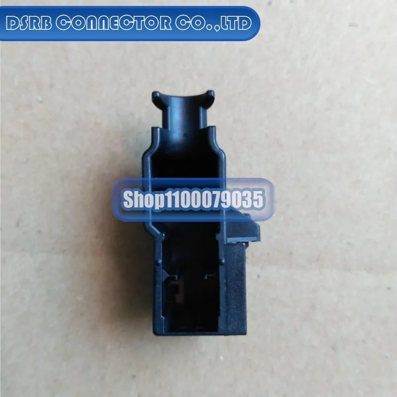 

20pcs/lot 1-1534096-1 1-172211-0 1-1827863-3 1-1897551-1 15326854 1534105-1 1-640510-0 connector new original