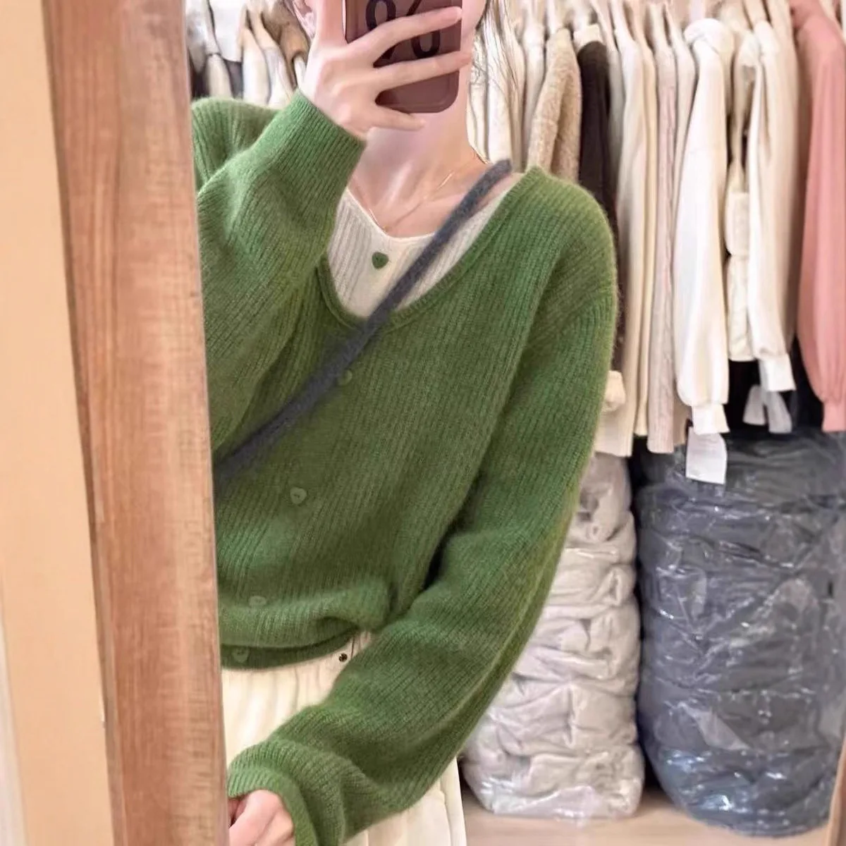 

Winter new Korean style fashionable lazy feeling bright silk deep V-neck wool knitted sweater loose casual top for women