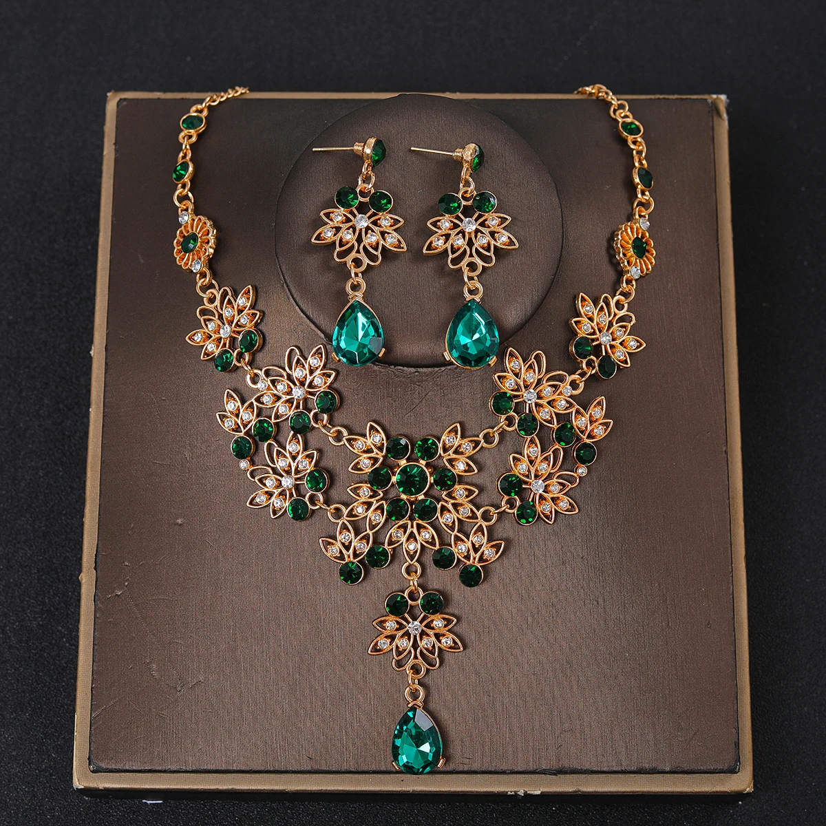 Set perhiasan anting-anting, Set perhiasan anting-anting leher berlian imitasi kristal trendi untuk pengantin wanita