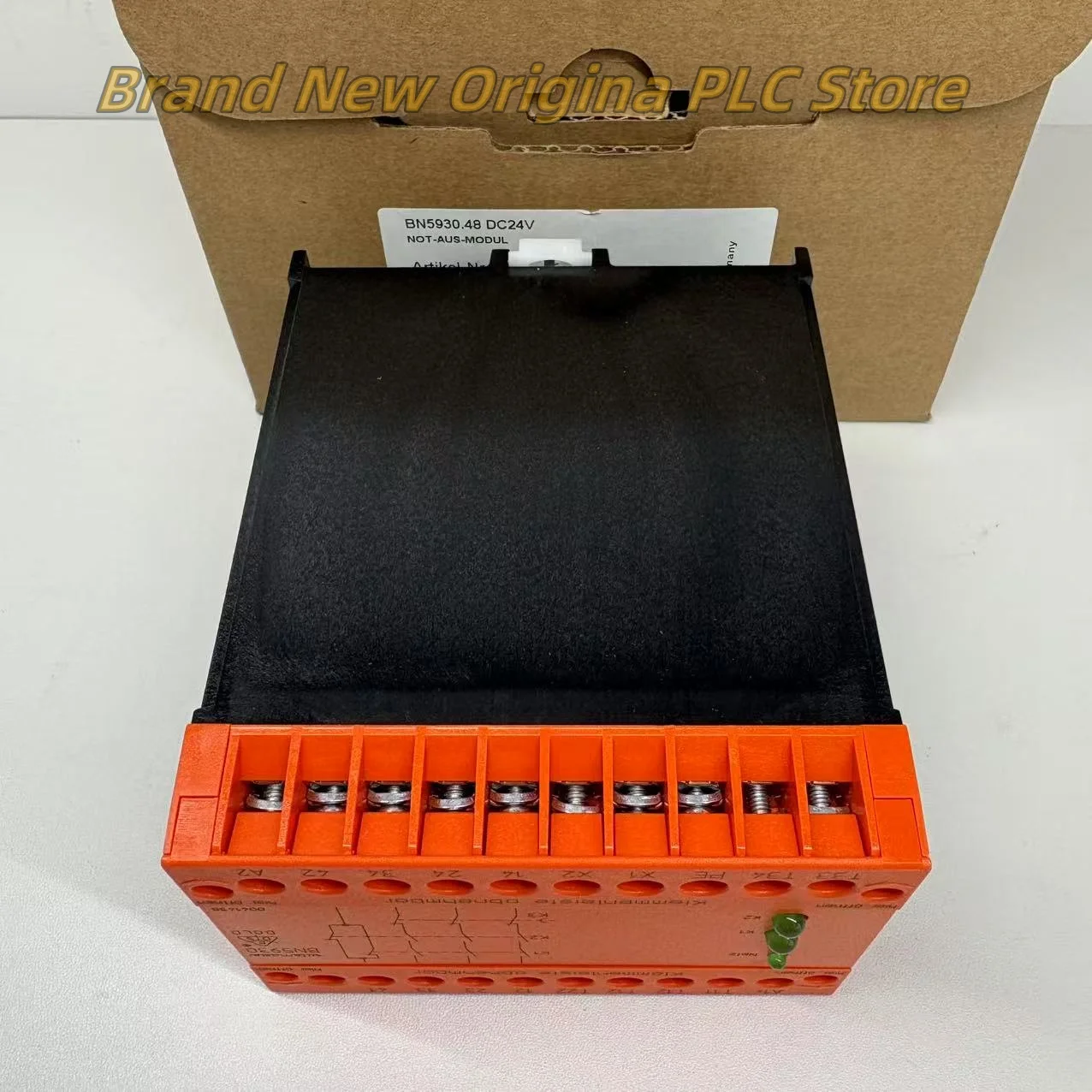 

Brand new 0041438 Emergency Stop Module BN5930.48 DC24V