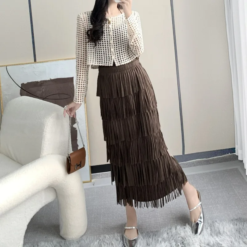 

Miyake Pleated Skirt Design with Tassel Skirt for Women, High Waist, Retro Straight Tube, Slimming and Hip Hugging Skirt